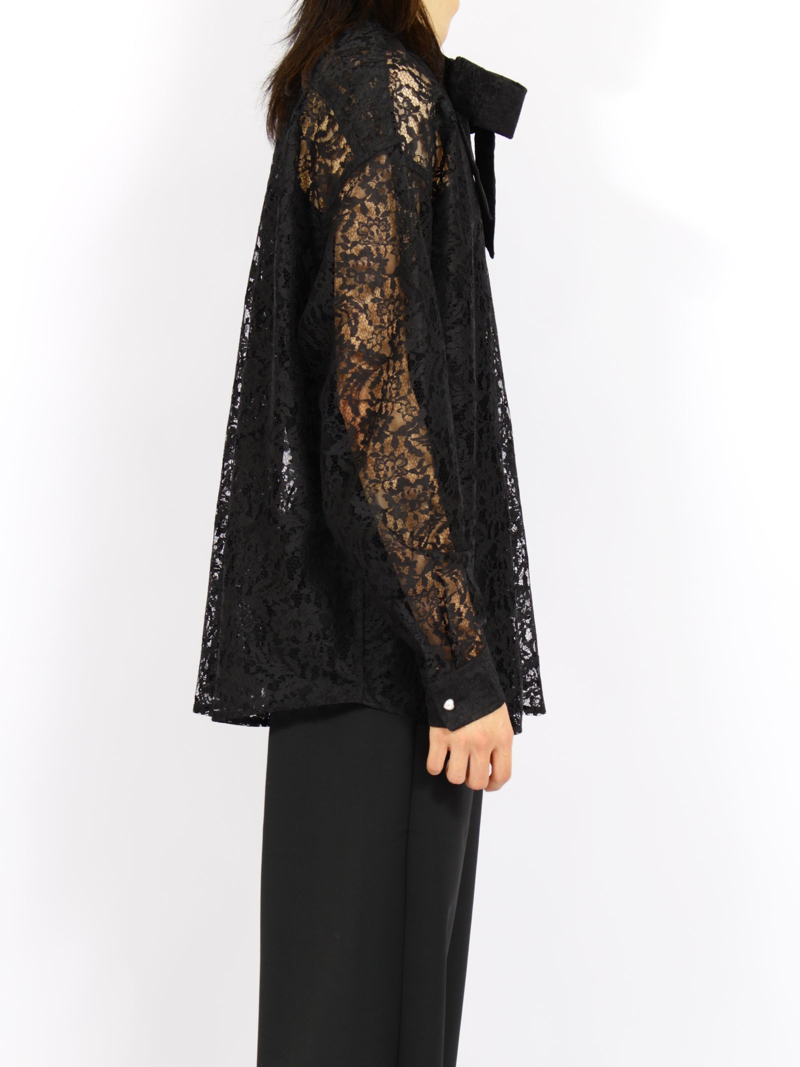【26AW】フラワーレース ボウタイ シャツ 花柄レース 長袖シャツ / FLOWER LACE BOW TIE SHIRT / ブラック