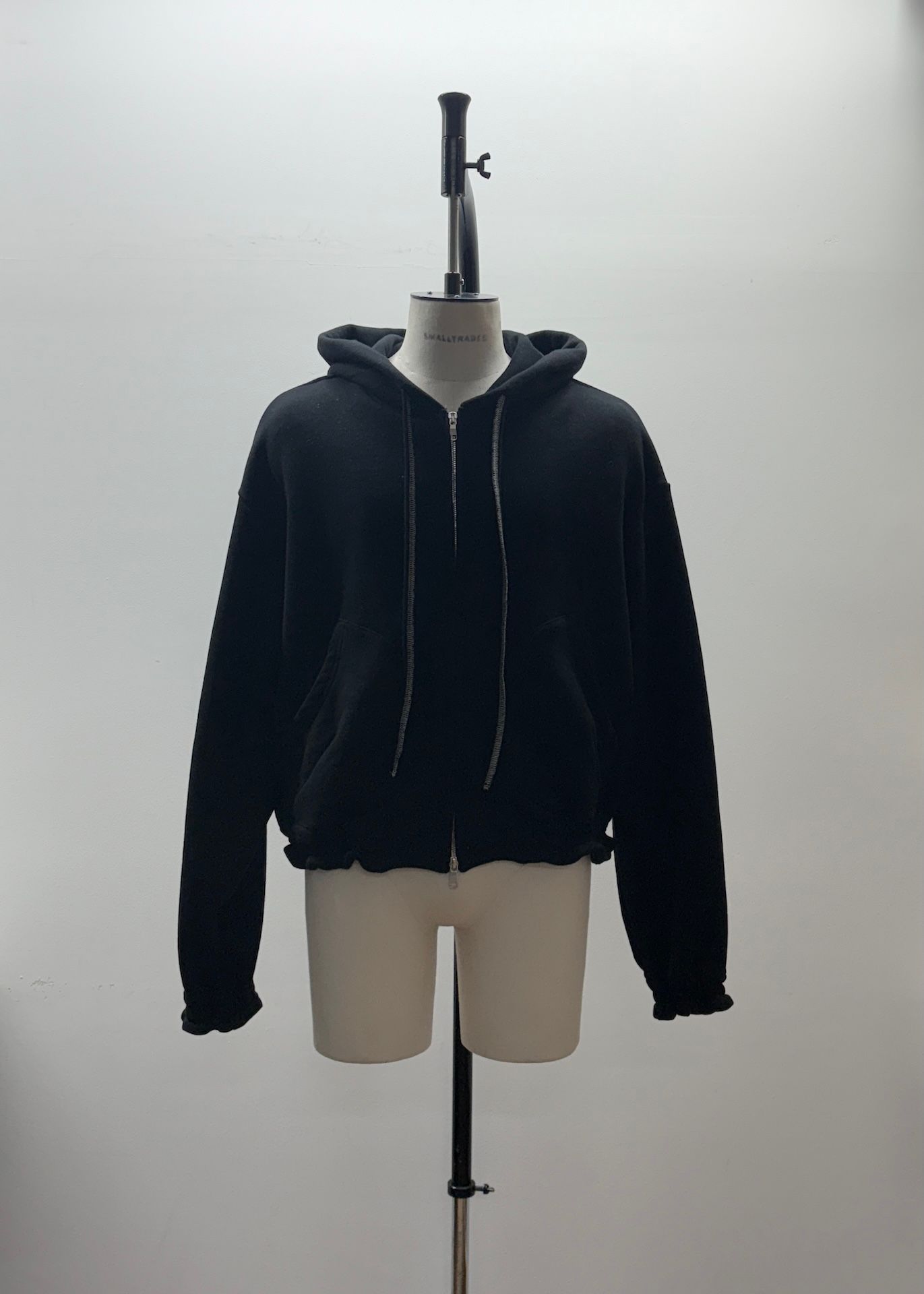 【26AW】オーディナリー ホーム オールド スタイル ジップ フーディ ウィズ プリンティング / ORDINARY HOME OLD STYLE ZIP HOODIE WITH PRINTING / ブラック