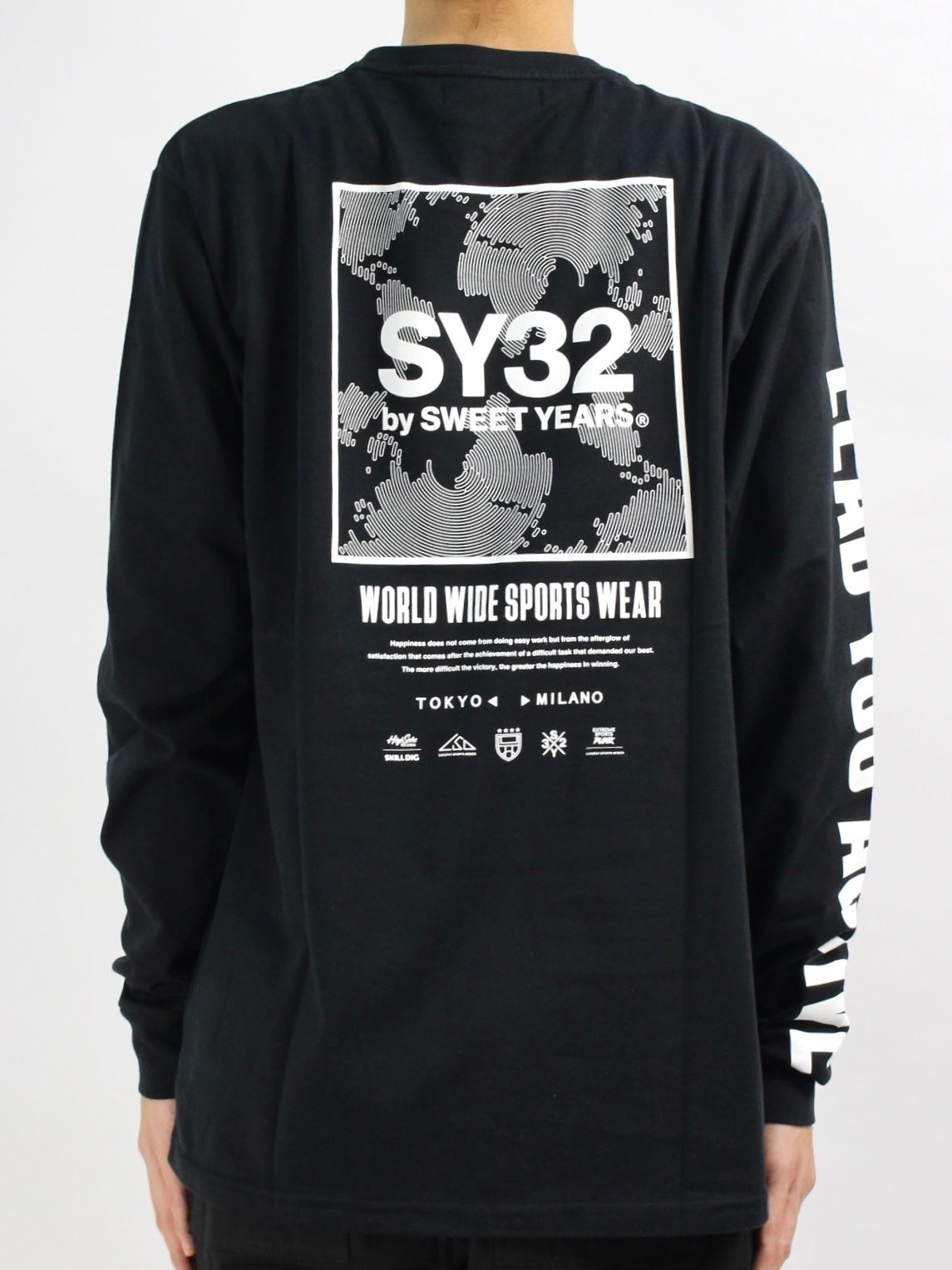 SY32 by SWEET YEARS - スクエア マルチロゴ ロングスリーブTシャツ