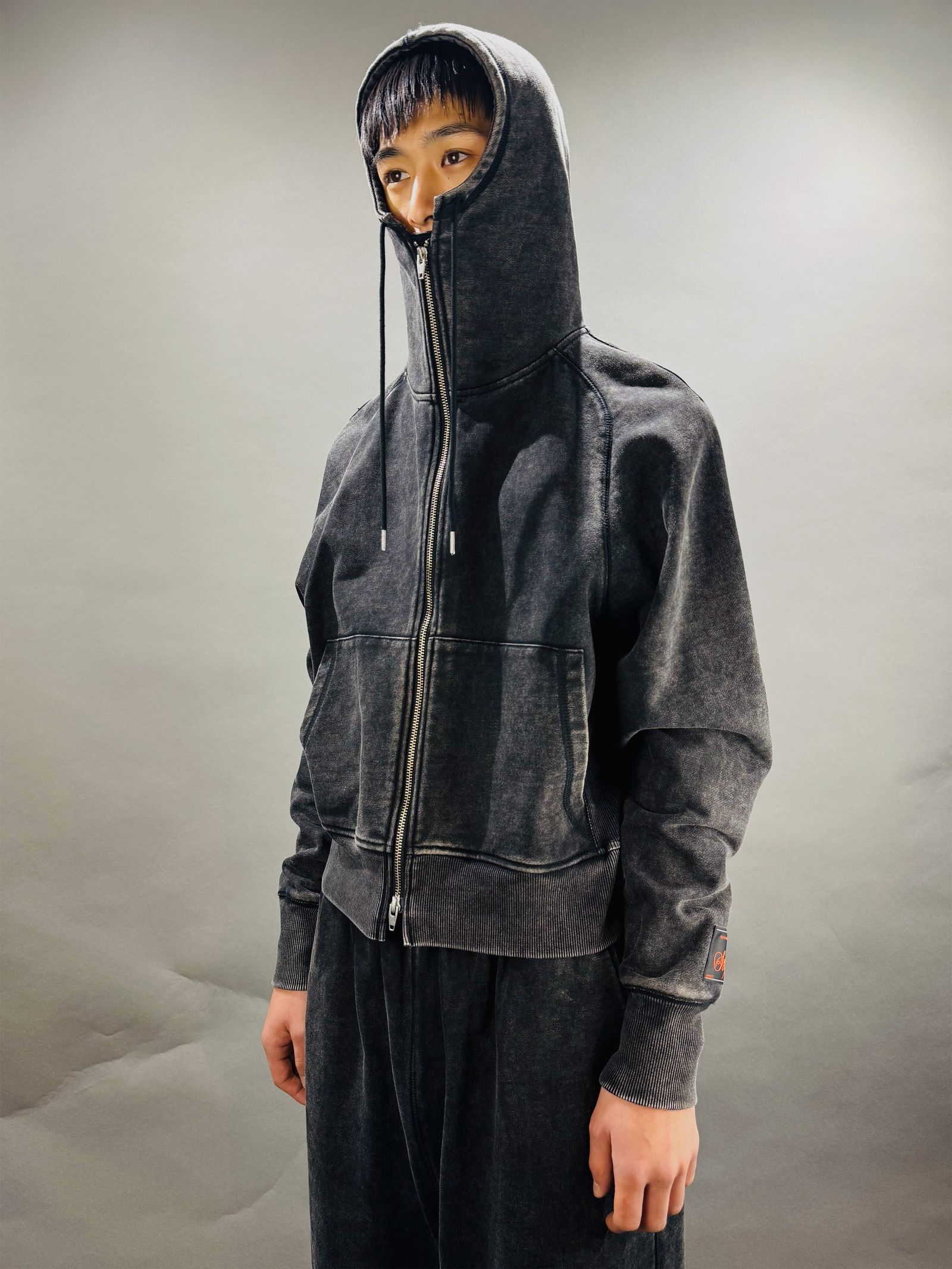 【25AW】ベーシック アシッド フーディー パーカー / BASIC ACID HOODIE / ブラック