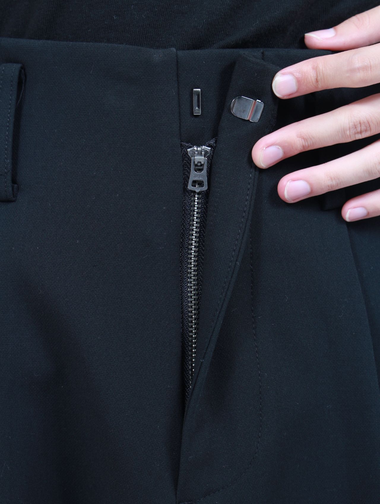 【25AW】フロー ワイド ターンアップ パンツ / FLOW WIDE TURN-UP PANTS / ブラック