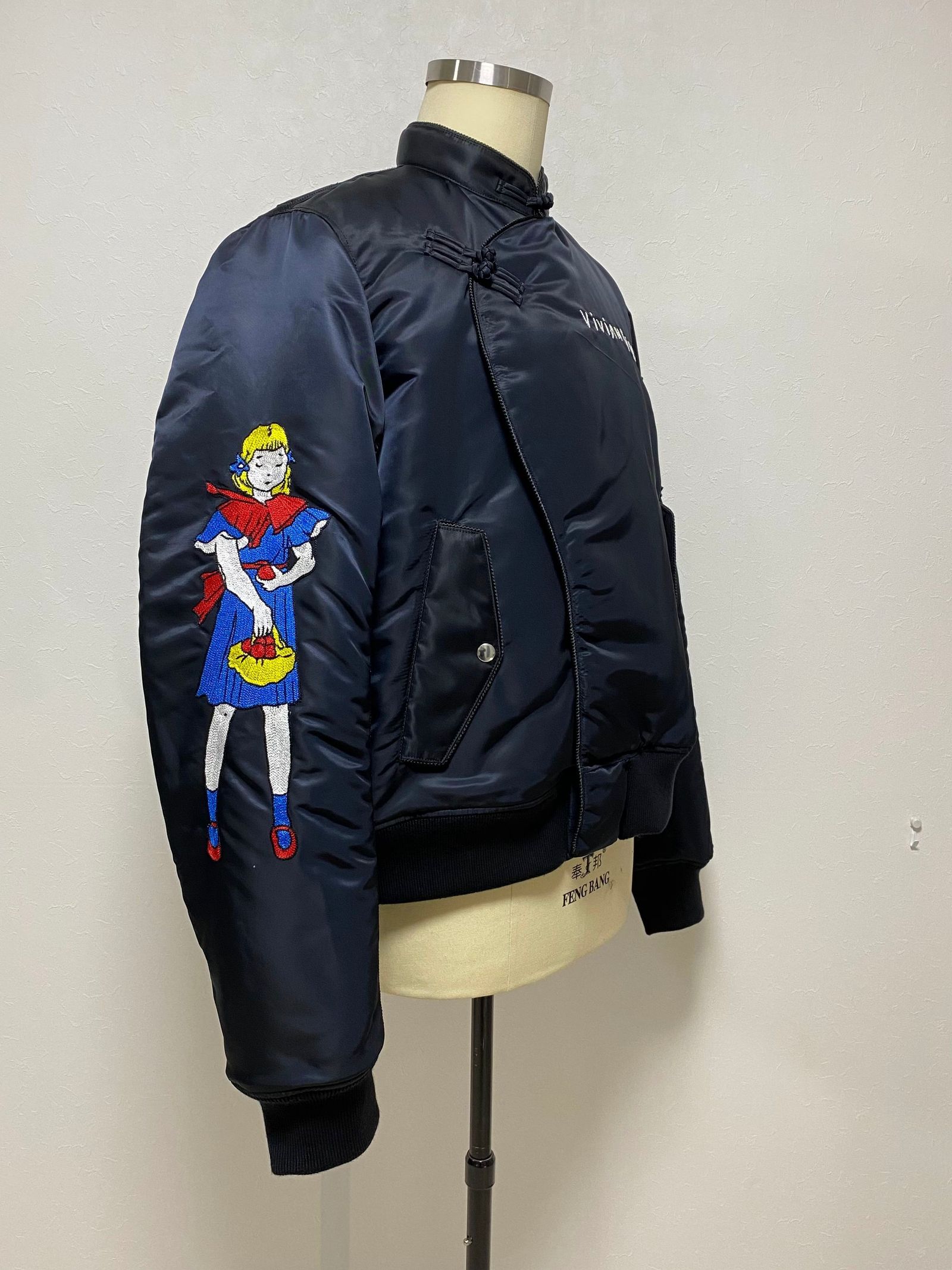 KIDILL - 【22AW】Henry Dargerコラボレーション MA-1 ジャケット