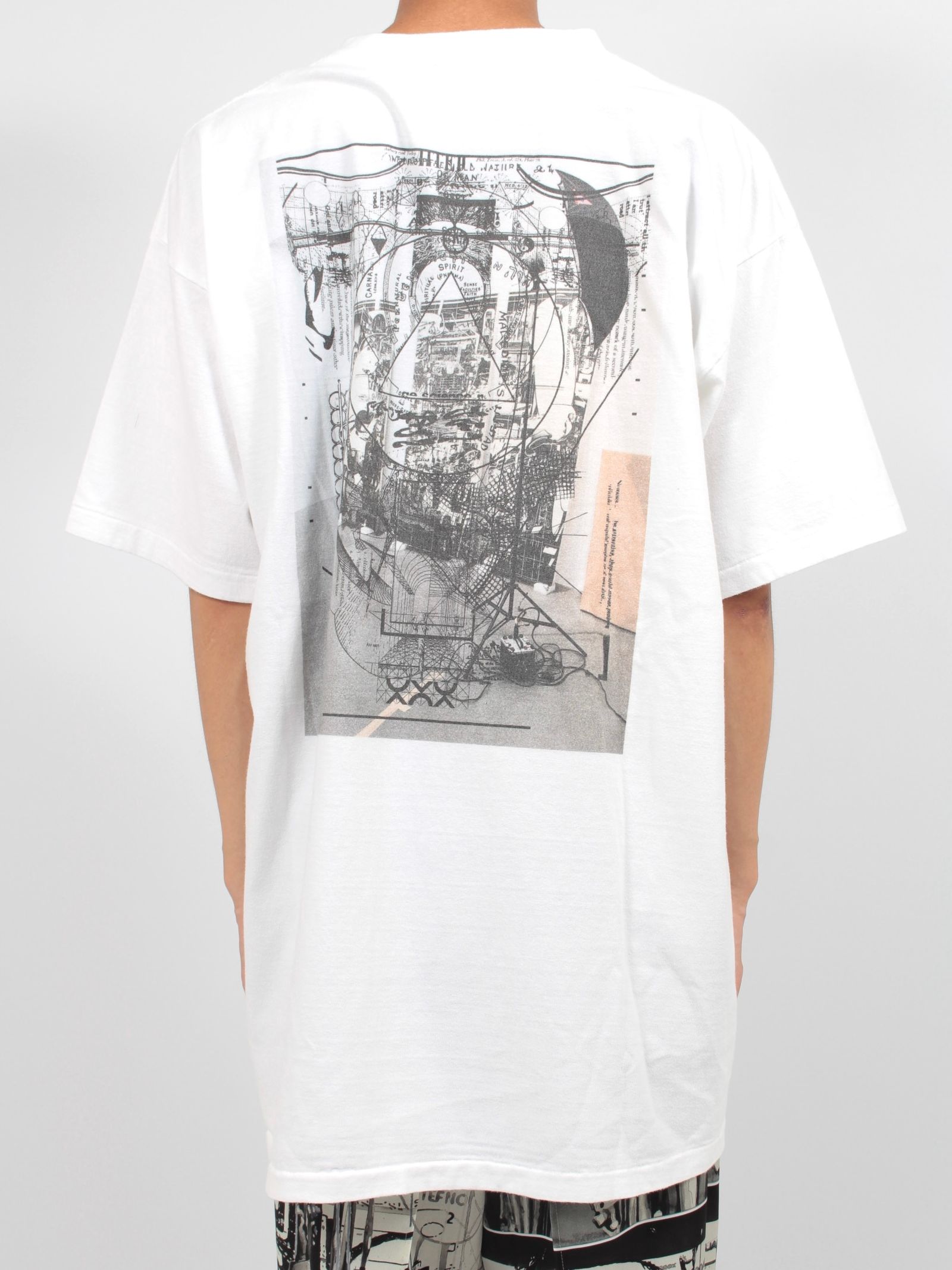 semoh - 【24AW】ウォッシュ加工 グラフィック Tシャツ / WASHED GRAPHIC T-SHIRT / ホワイト | STORY