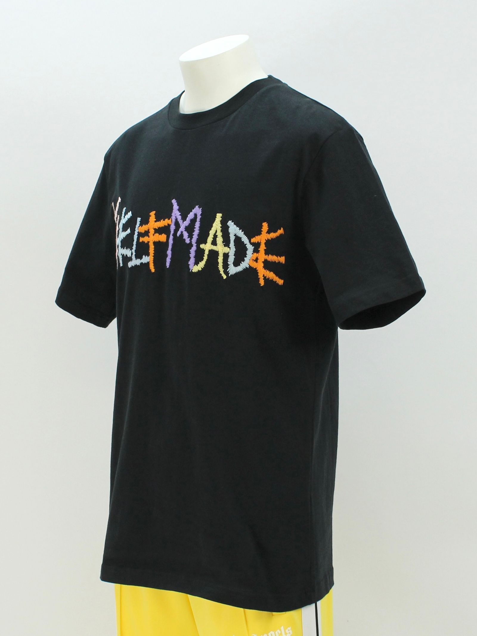 刺繍ロゴ Tシャツ / BLACK T-SHIRT WITH MULTICOLOR LOGO / ブラック × マルチ