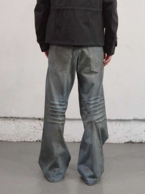 【26SS】 3D ツイステッド ワイド レッグ ジーンズ デニム パンツ / 3D TWISTED WIDE LEG JEANS / DIRTY FADED INDIGO (インディゴ)