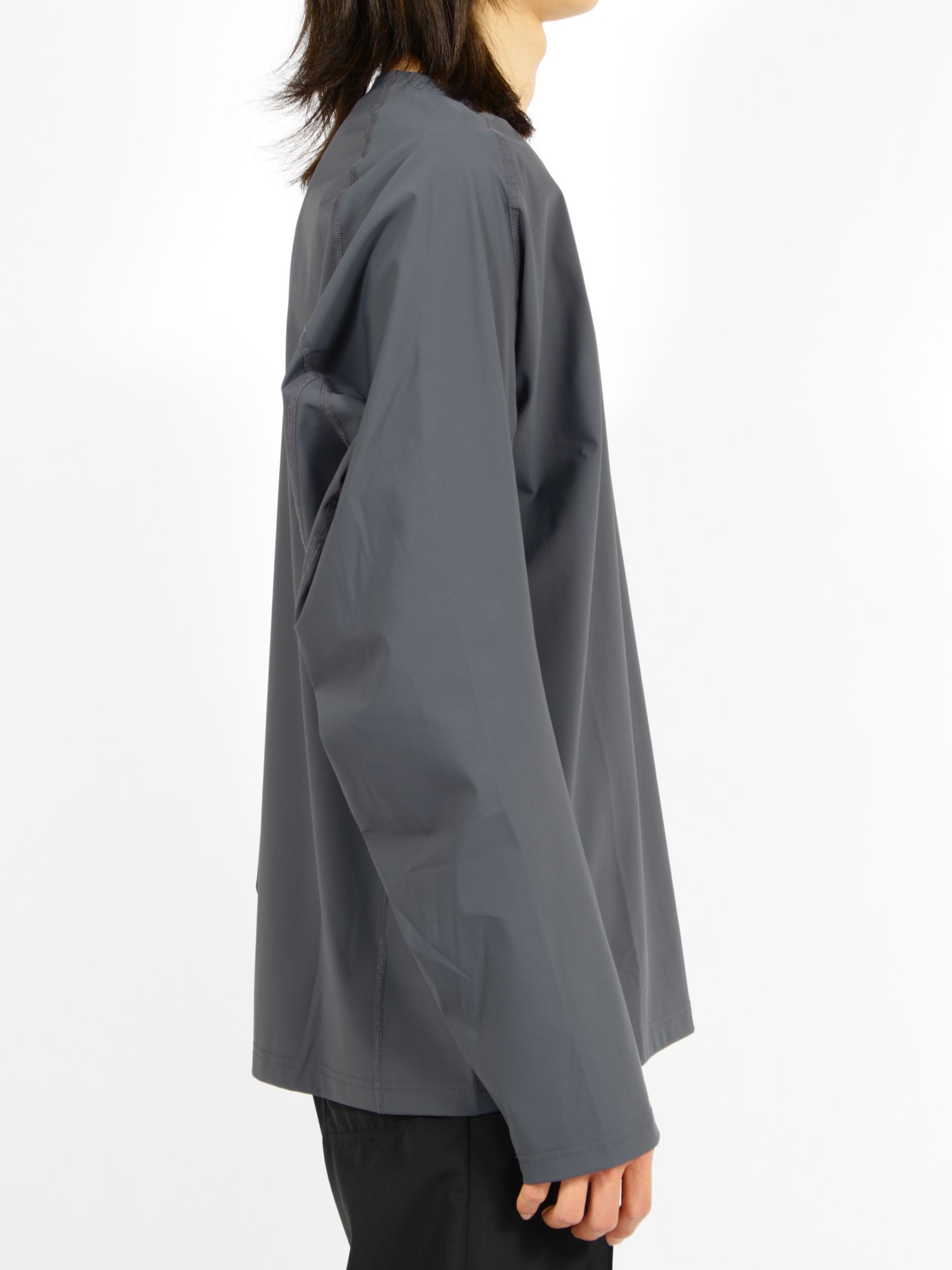 【26SS】ナイロン ロングスリーブ Tシャツ / LONG SLEEVE T-SHIRTS NYLON / ダークグレー