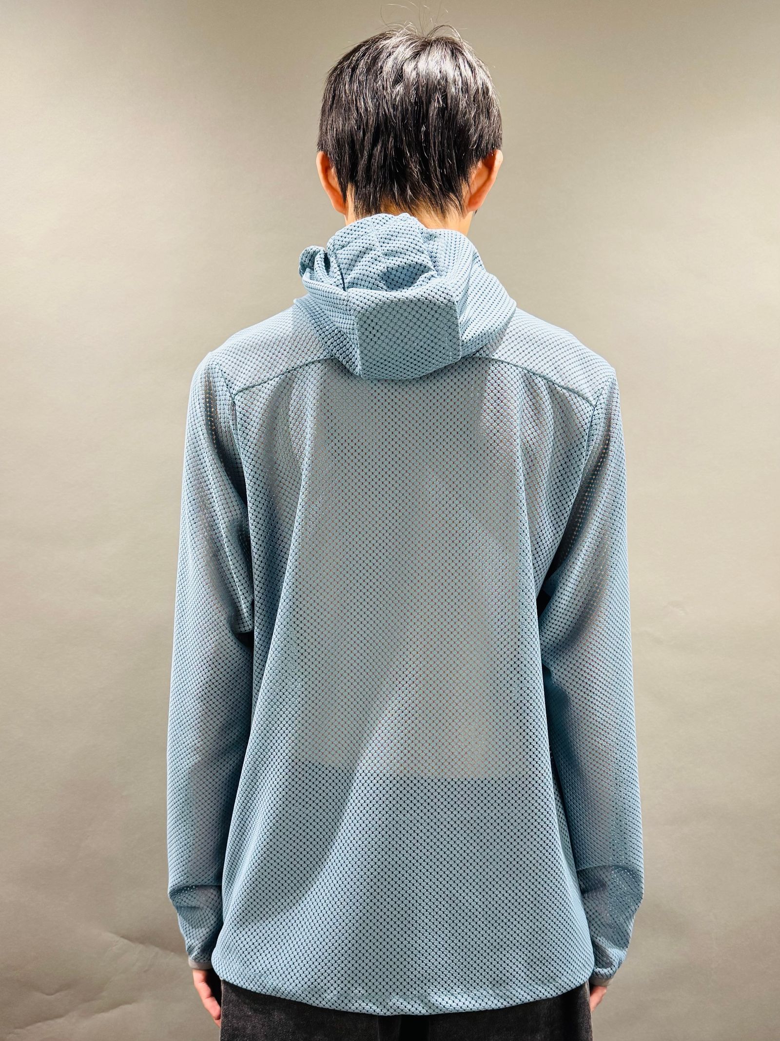 【25AW】メッシュ シェル ジップアップ フーディー ジャケット / MESH SHELL JKT / ブルー