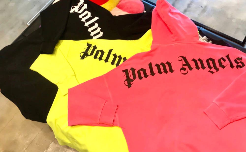 インスタグラマー”春木開さん&進撃のノアさん着用” 【Palm Angels】 定番バックロゴパーカー