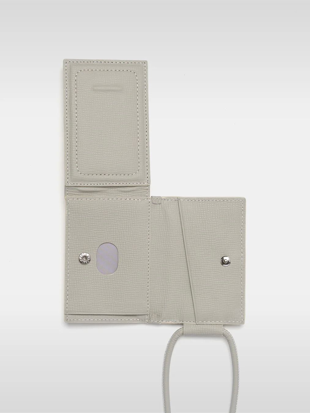 レザーストラップ付アイフォンアクセサリー ウォレット / STRAPPED ACCESSORY WALLET / ホワイトベージュ