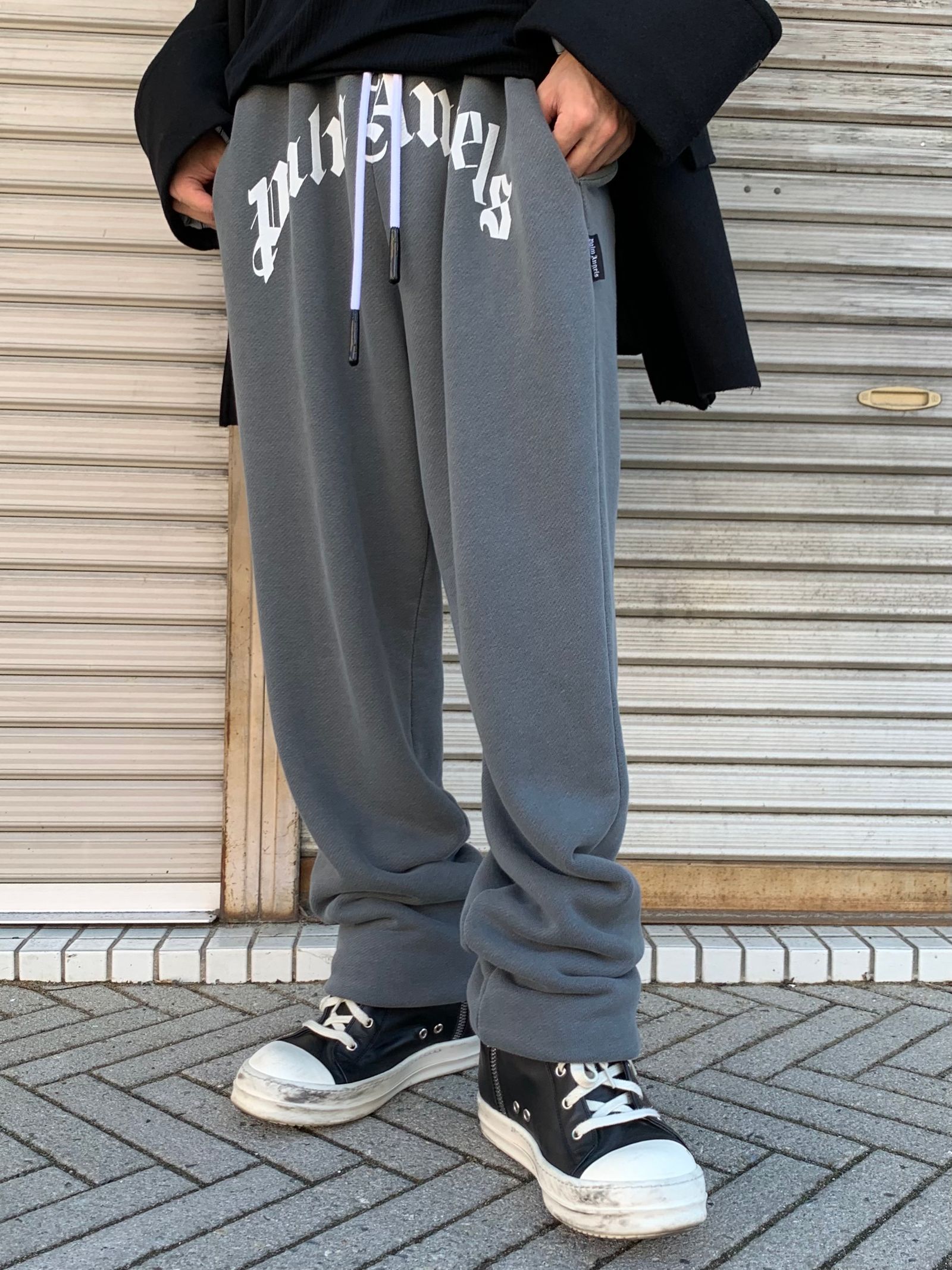 絶妙な抜け感が決め手!ラフモードミックススタイル