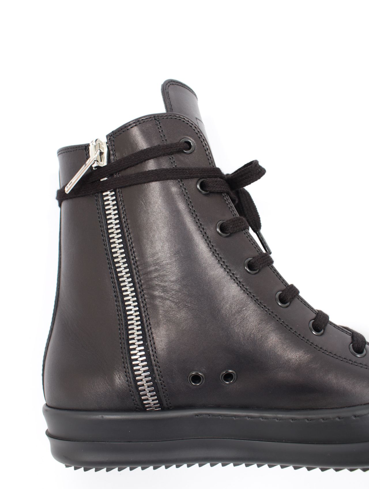 関税込◆個性が光る【RICK OWENS】カーフヘア サンダル ブラック RICK OWENS - 【25SS】カーフレザー ハイカット スニークス