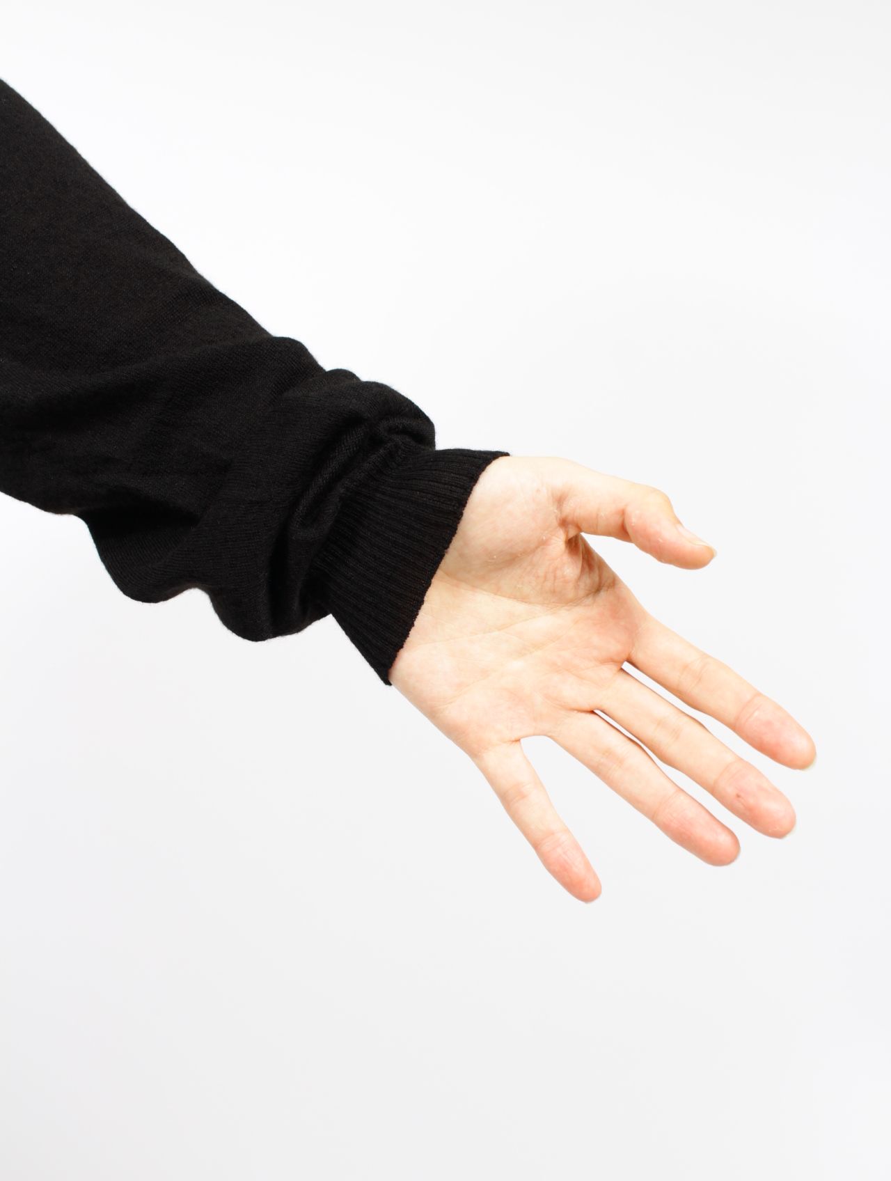 【26SS】オーバーサイズ エクストリーム Vネック ニット / OVERSIZED EXTREME V NECK / ブラック