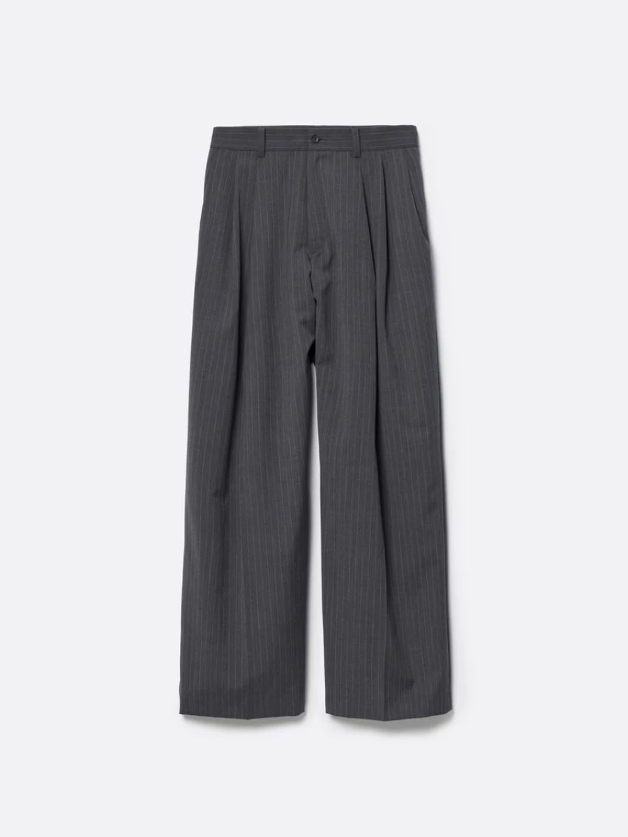 【26AW】 ストライプ ウール スリータック バギー トラウザーズ / STRIPE WOOL 3TUCK BAGGY TROUSERS .16 / グレー