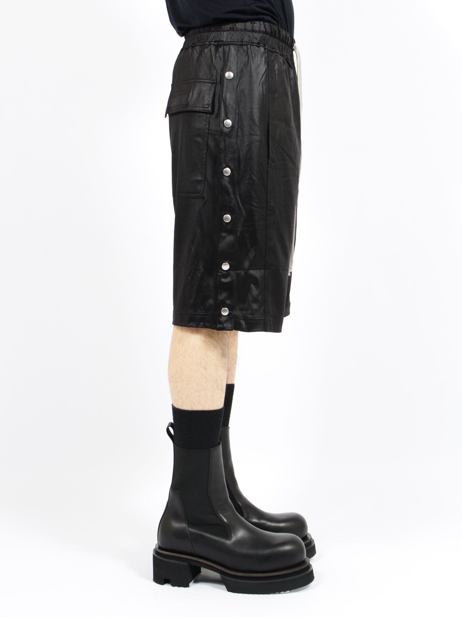 【26SS】サイドスナップボタン ワイド プッシャー ショーツ ハーフ パンツ / WIDE PUSHER SHORTS / ブラック