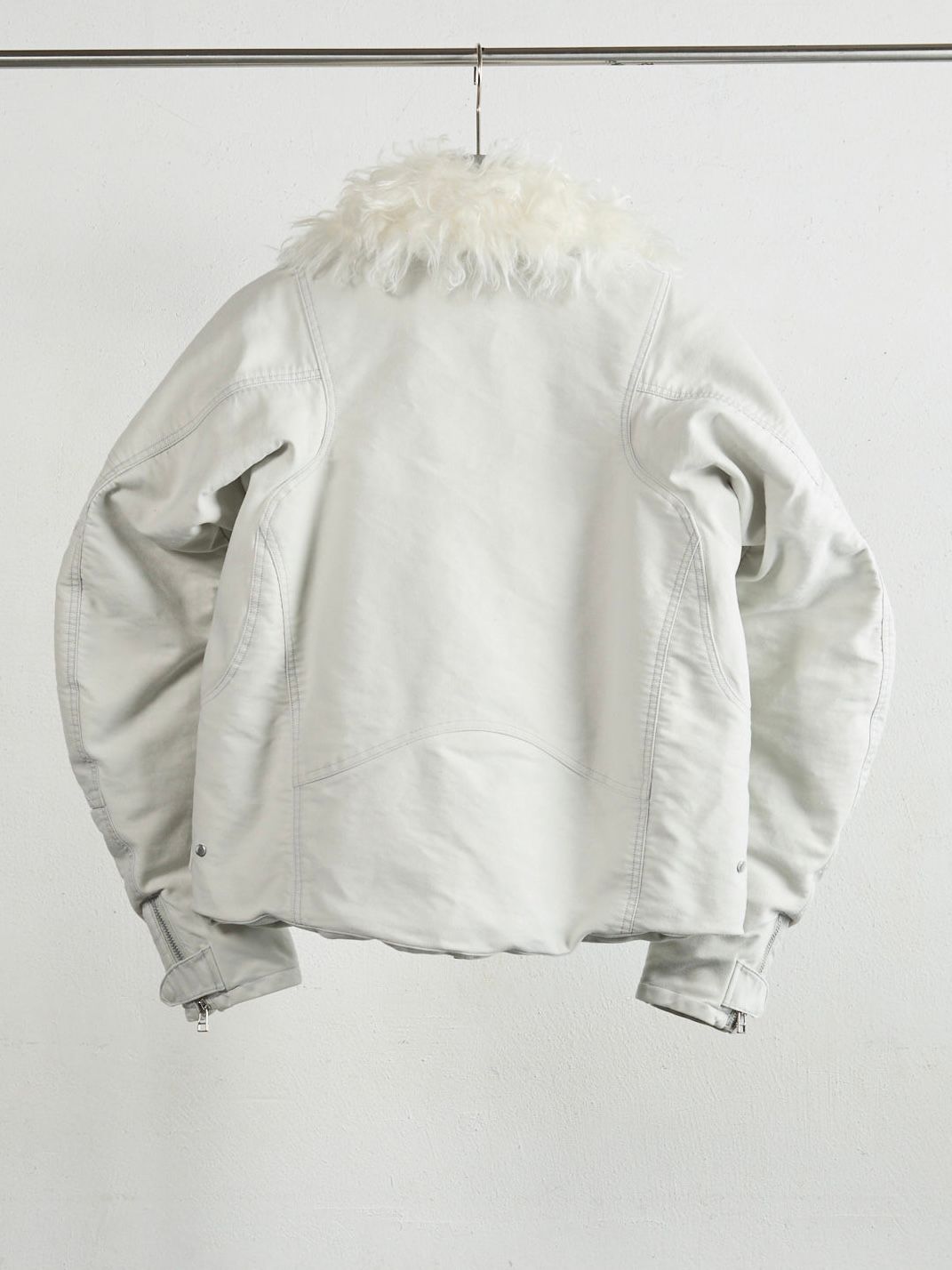 【25AW】 パデッド シェーリング カラー バイカー ジャケット / PADDED SHEARING COLLAR BIKER JACKET / WHITE(ホワイト)