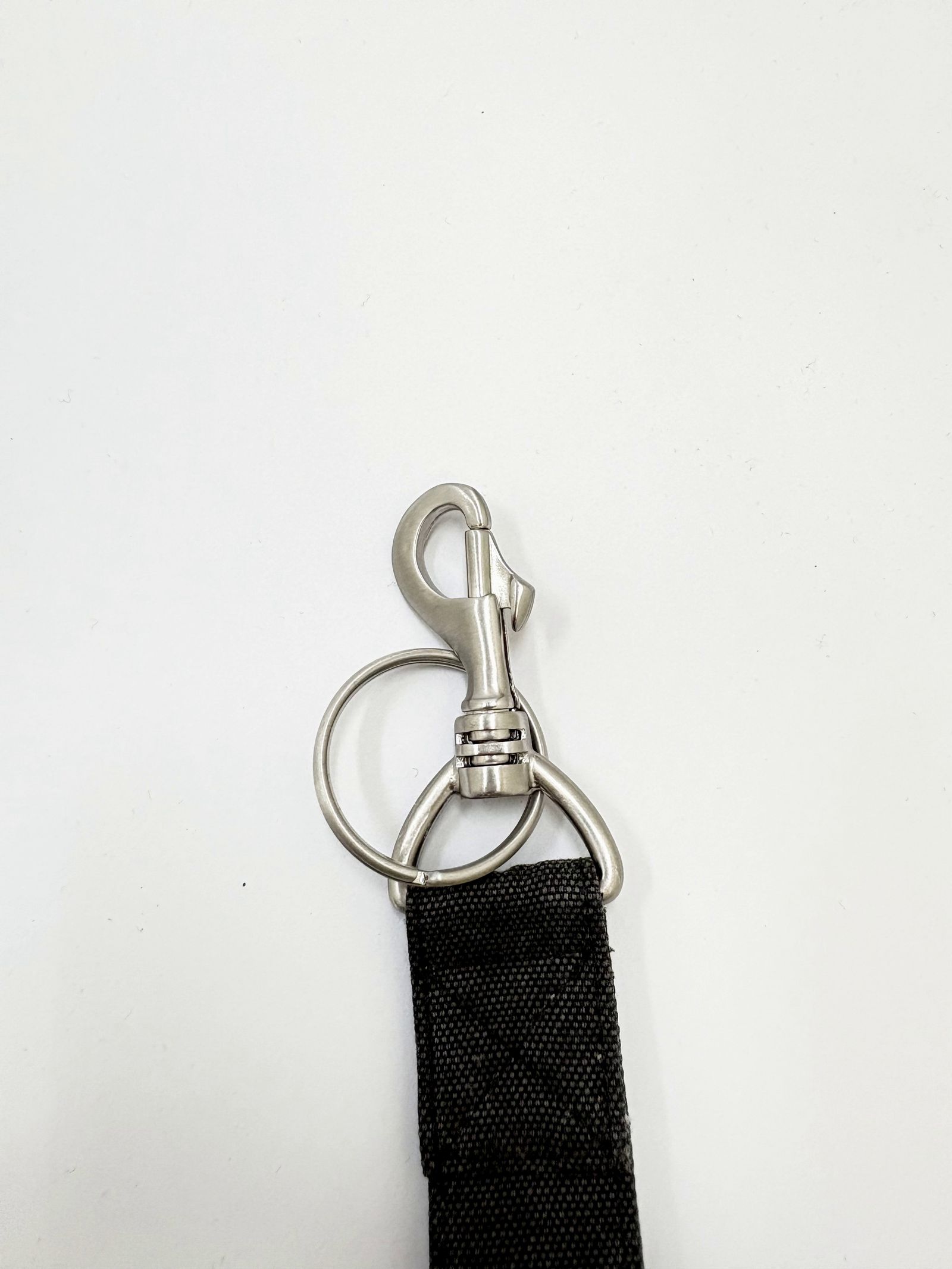 【26AW】ネックホック レザータグ ネックレス / NECK HOOK / グレー