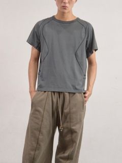 【26SS】 パネルド ハーフスリーブ Tシャツ / PANELLED HALF SLEEVE T-SHIRT / SLATE BLUE (グレー)
