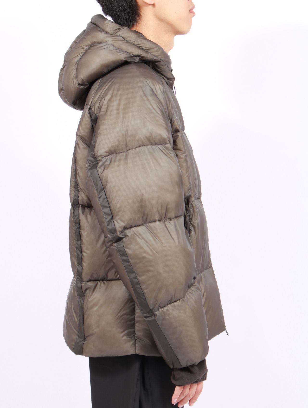 【25AW】シェード パファー ジャケット ダウン / SHADE PUFFER JACKET / チャコール
