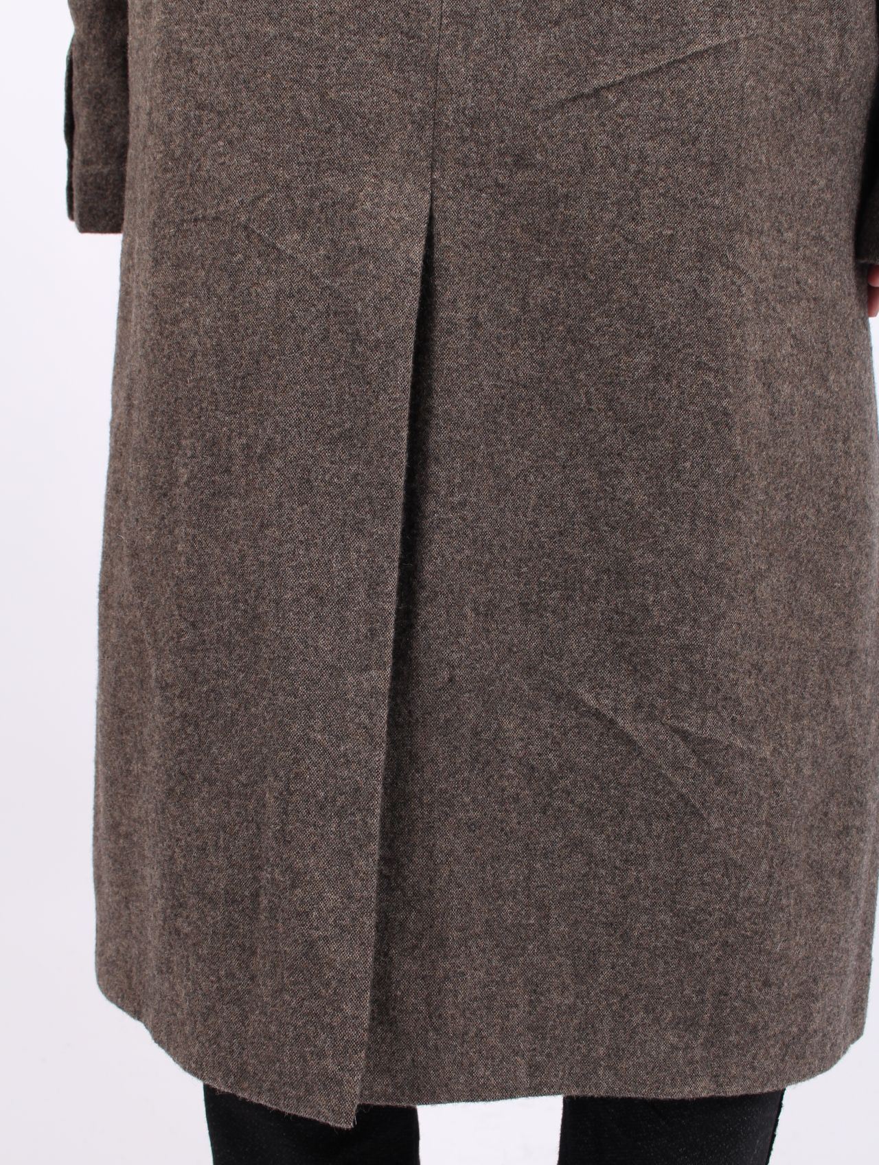 【25AW】ユニセックス ミッド フィット ダスト コート 925 シルバー フック クローザー / UNISEX MID FIT DUST COAT WITH 925 SILBER HOOK CLOSER / ブラウン