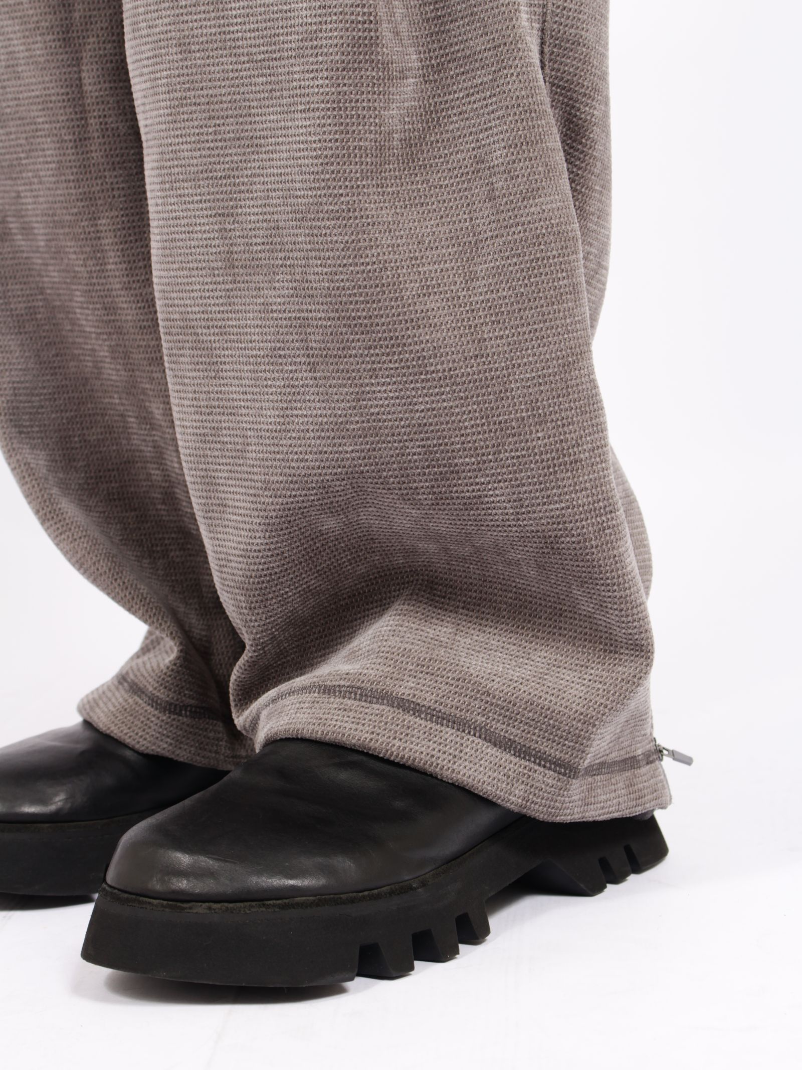 【26AW】ナーヴ パンツ / NURV PANTS / グレー
