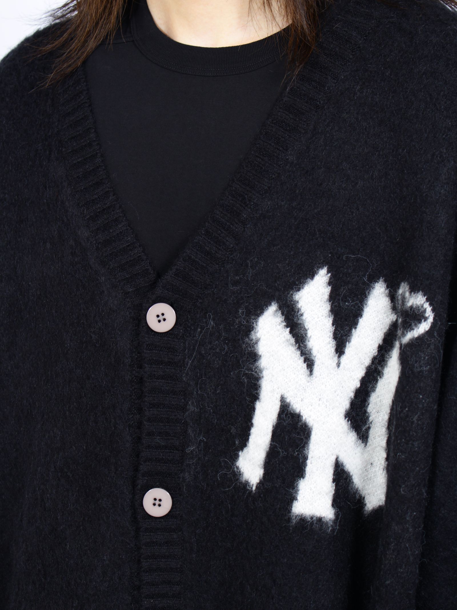【26AW】ヤンキース ロゴ ニット カーディガン / YANKEES LOGO KNIT CARDIGAN / ブラック