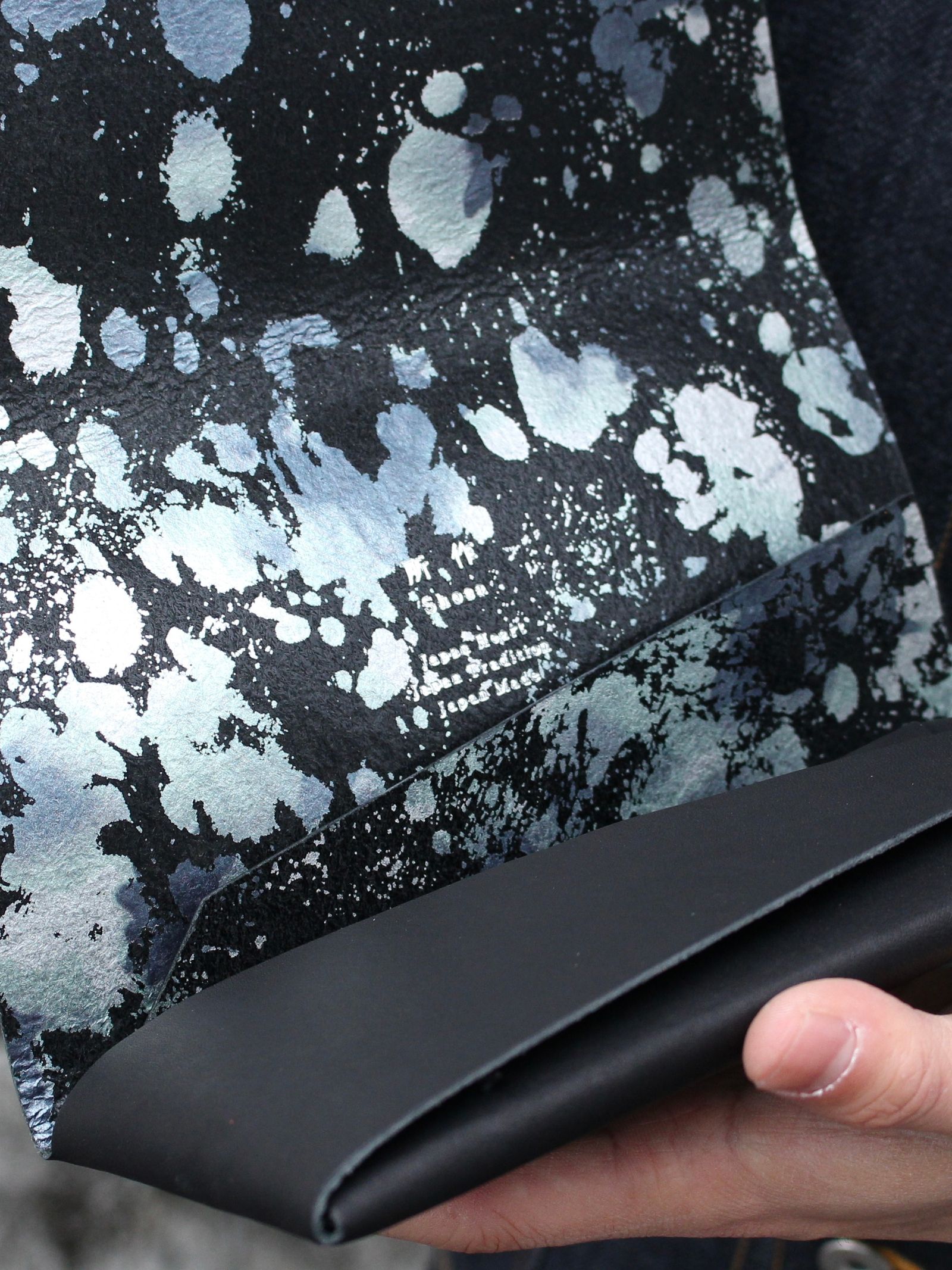 スプレー ロングウォレット / LONG WALLET / ブラック × シルバー