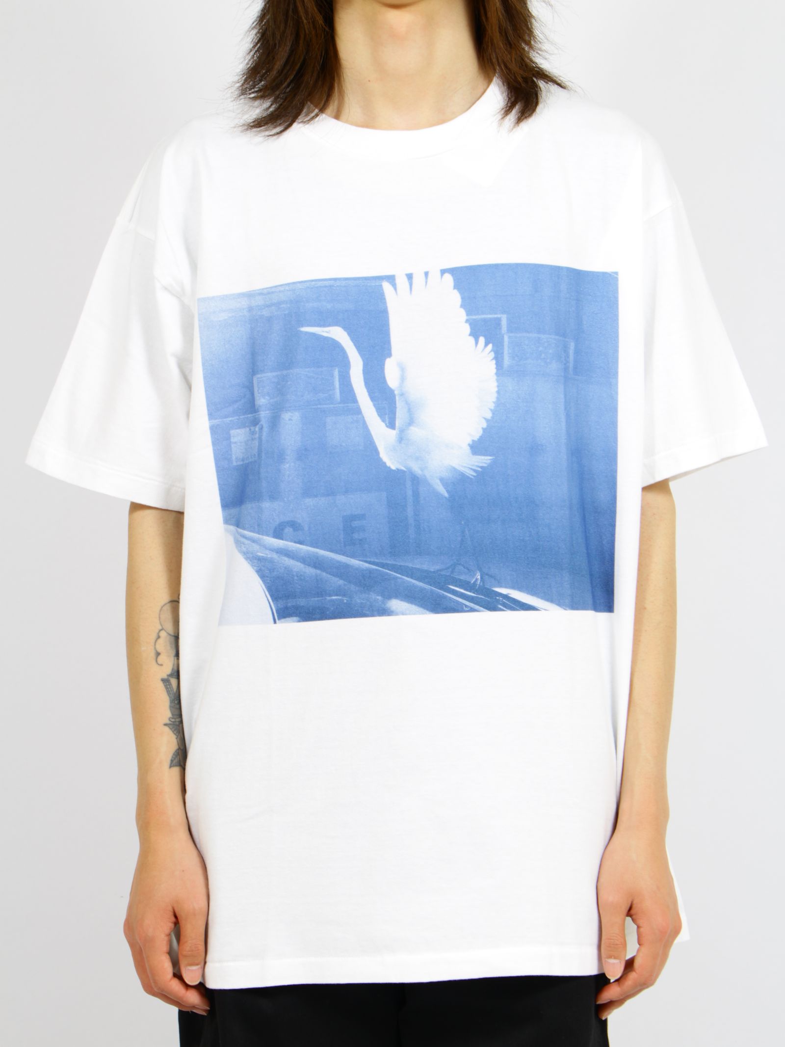 【26SS】ティム・バーバー フォトグラフ バード Tシャツ オニータ / Tim Barber Photograph BIRD T-SHIRT ONIETA / ホワイト
