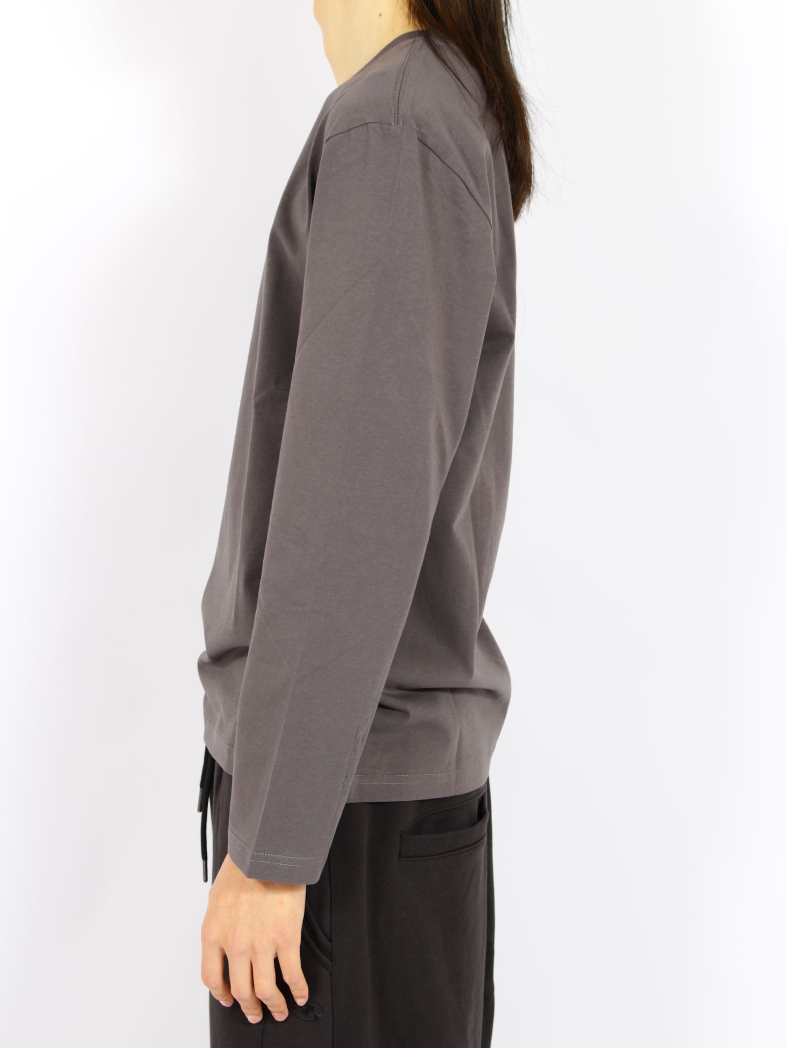 【26AW】ロゴ ロング スリーブ ロンT / LOGO LONG SLEEVE / チャコール