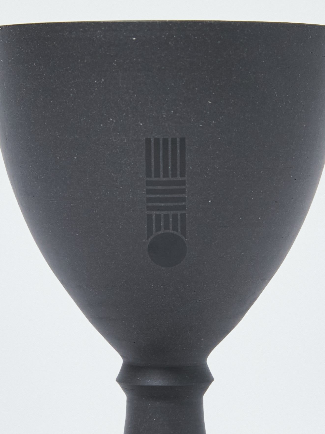 HIROTAKE IIDA 別注 磁器 ワイングラス / SEIHAI : PORCELAIN WINE GLASS / ブラック