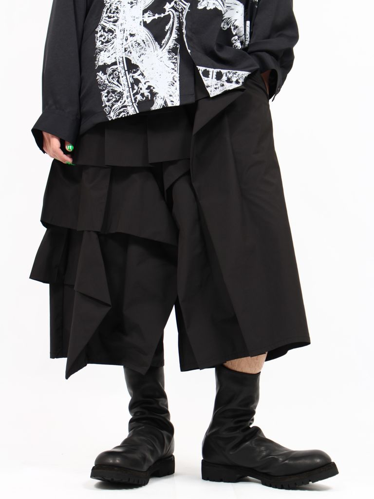 TAAKK - 【25SS】フリル ショート パンツ / RUFFLE SHORTS / ブラック 