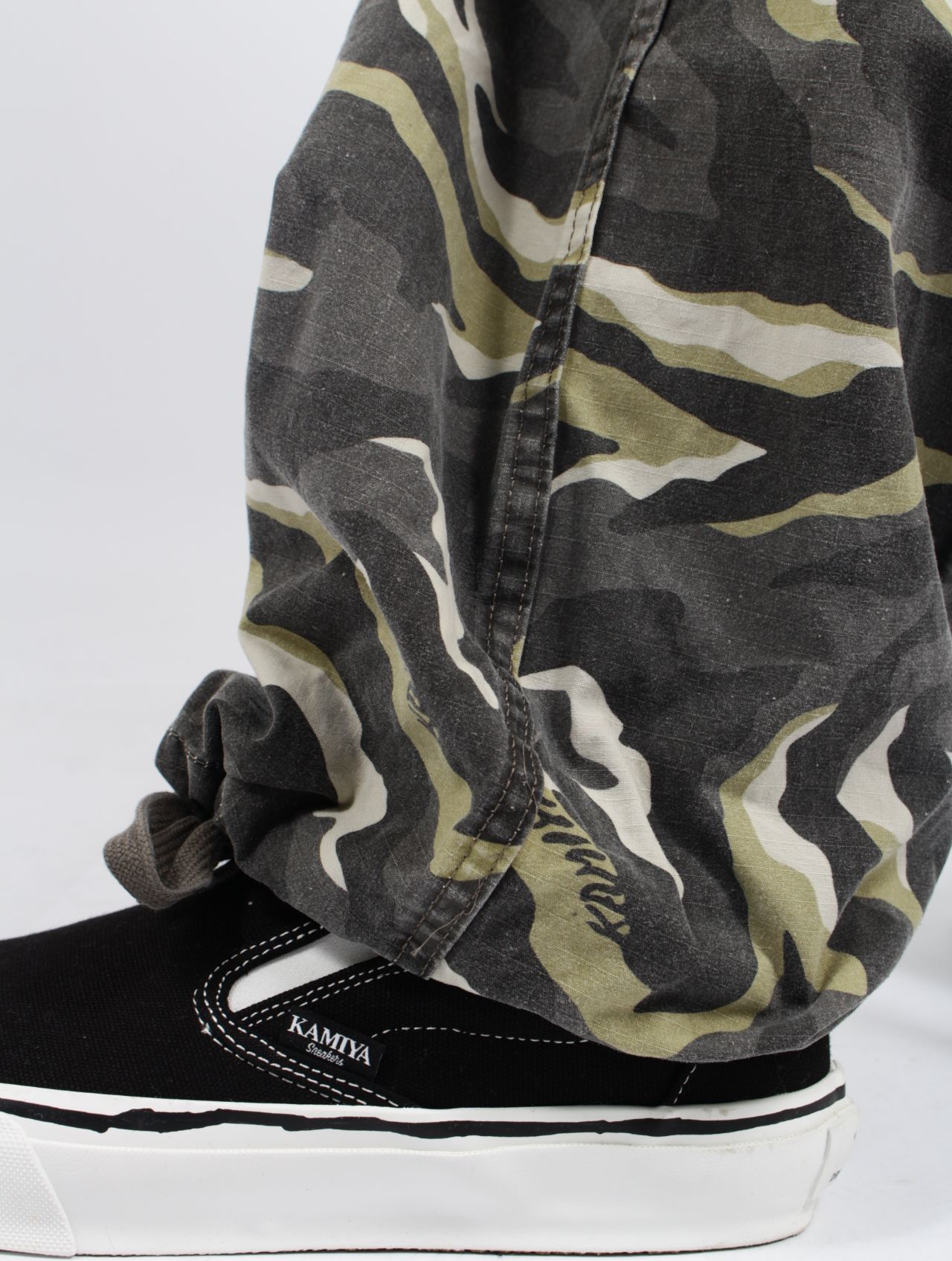【25SS】カモフラージュ ウォッシュ カーゴパンツ / CAMOUFLAGE WASH CARGO PANTS / ベージュ