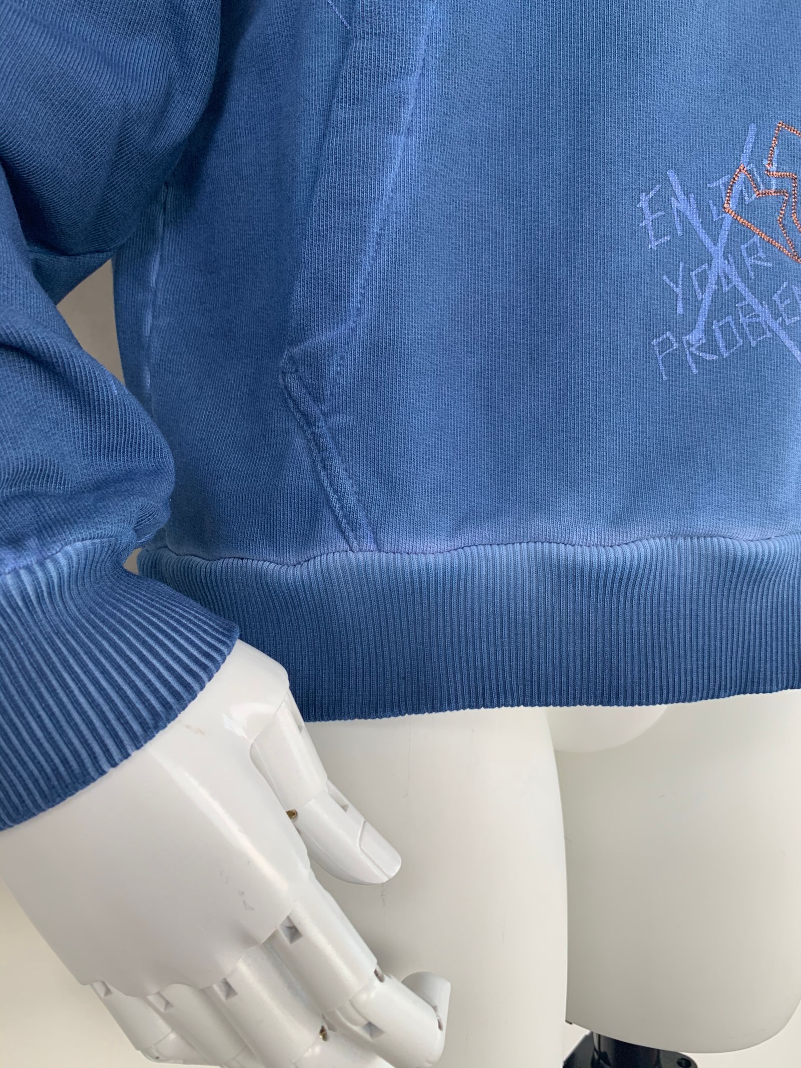 【20AW】総柄 刺繍プリント パーカー / WRITTINGS HOODIE / ネイビー