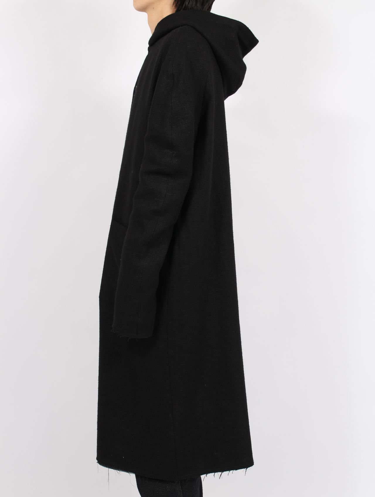 【25AW】ユニセックス ミッドフィット ラグラン フード コート 925 シルバー フック クローザー / UNISEX MID FIT RAGLAN HOOD COAT WITH 925 SILVER HOOK CLOSER / オフブラック