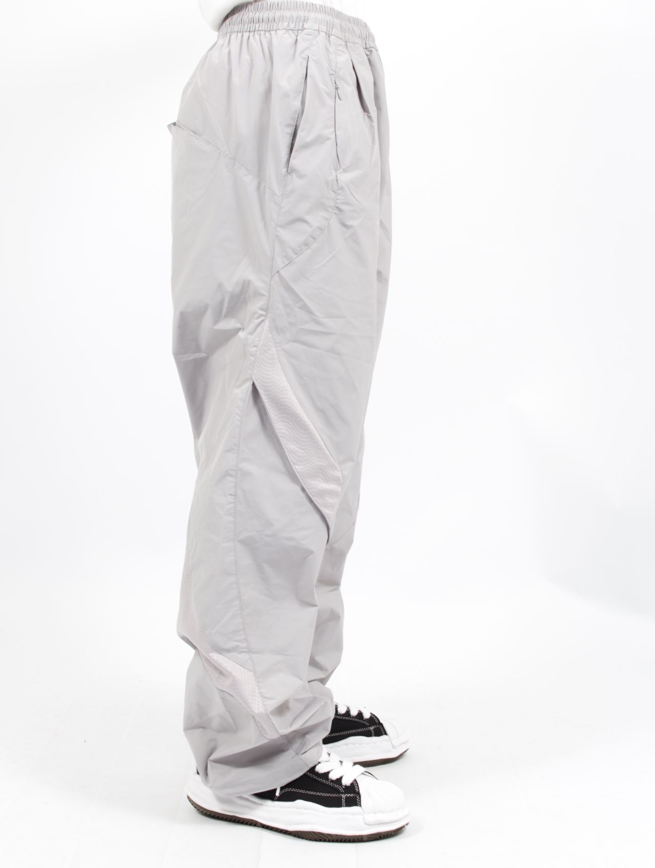 PROJECT gr ナイロントラックパンツ　25ss PROJECT gr ナイロントラックパンツ 25ss - メルカリ