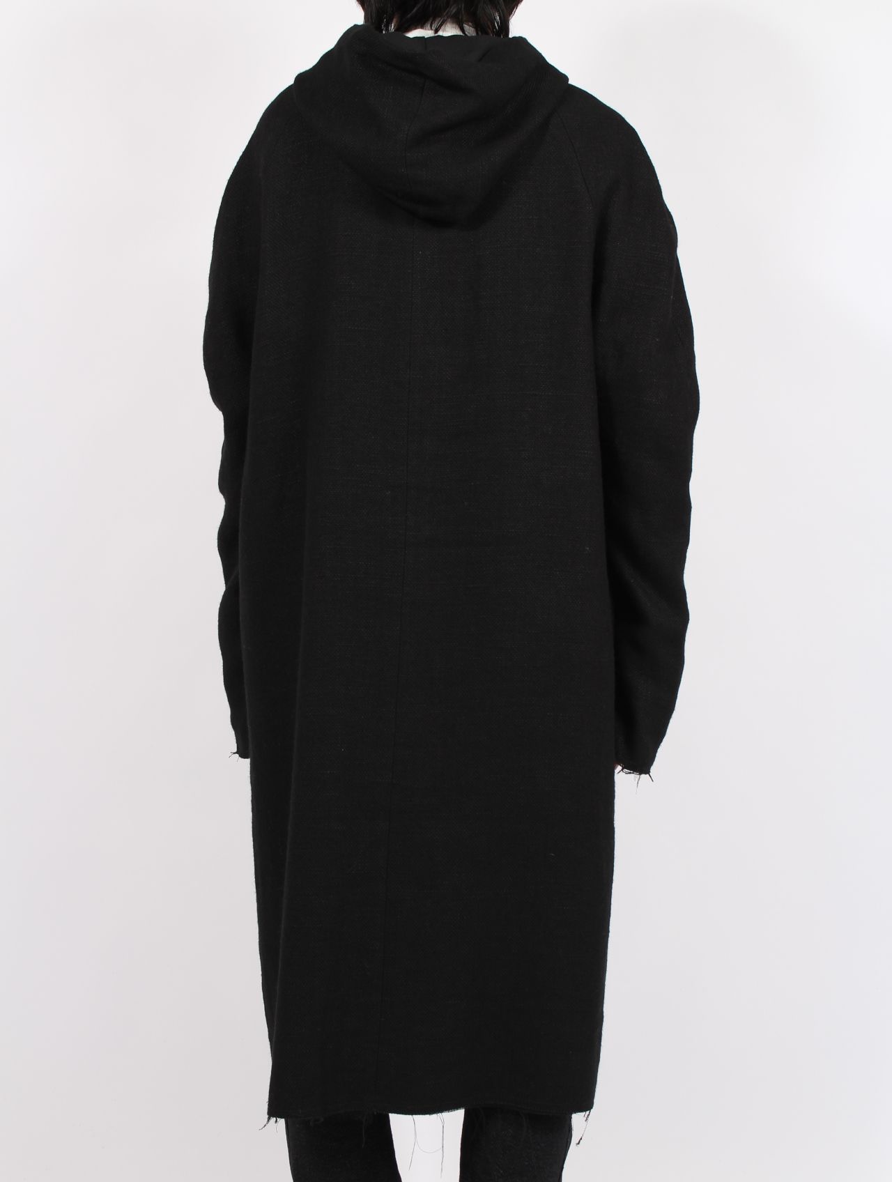 【25AW】ユニセックス ミッドフィット ラグラン フード コート 925 シルバー フック クローザー / UNISEX MID FIT RAGLAN HOOD COAT WITH 925 SILVER HOOK CLOSER / オフブラック
