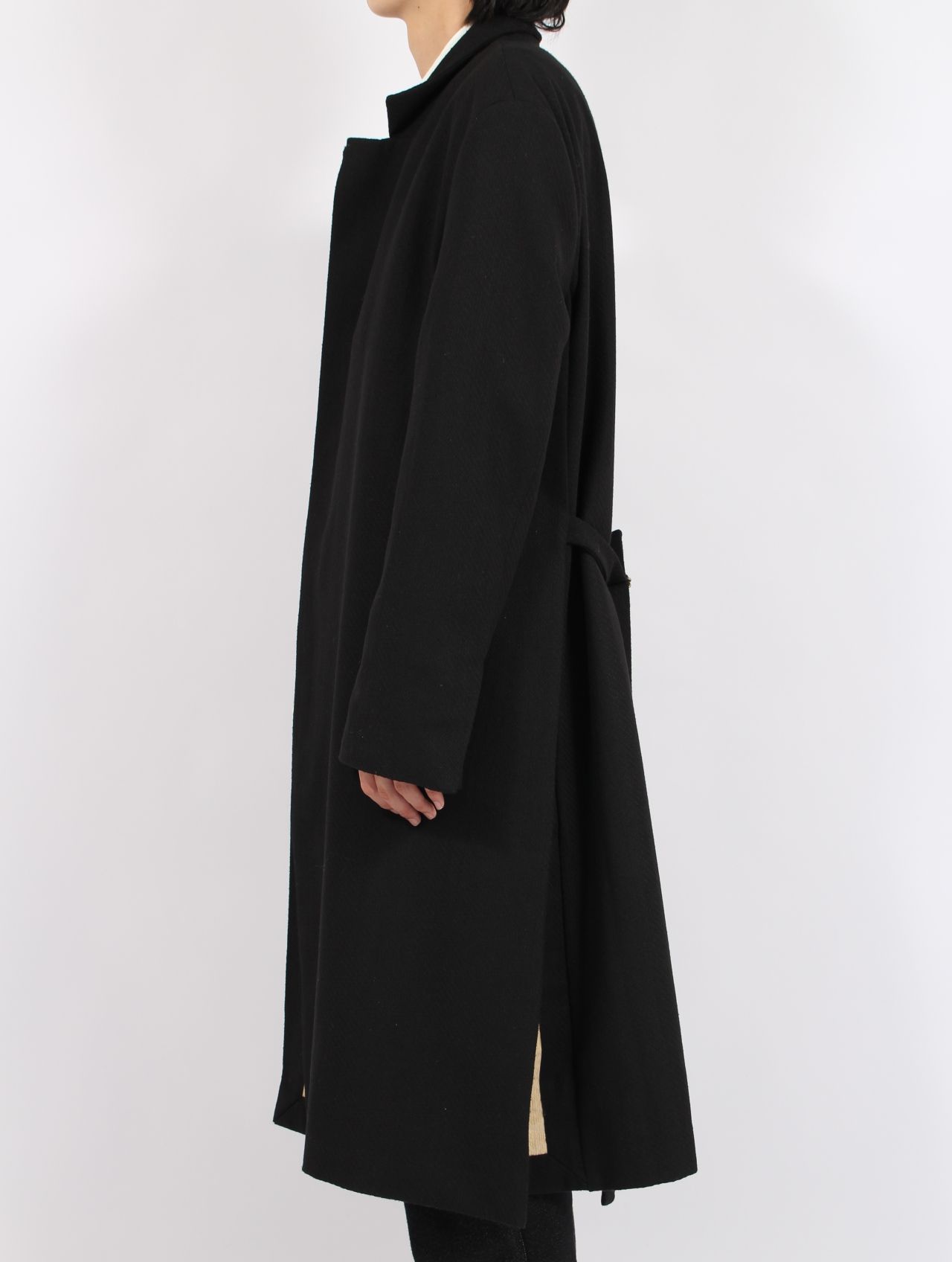 【25AW】ユニセックス リラックス フィット アジャスダブル フロント ダブル パネル コート / UNISEX RELAXED FIT ADJUSTABLE FRONT DOUBLED PANEL COAT / オフホワイト+オフブラック