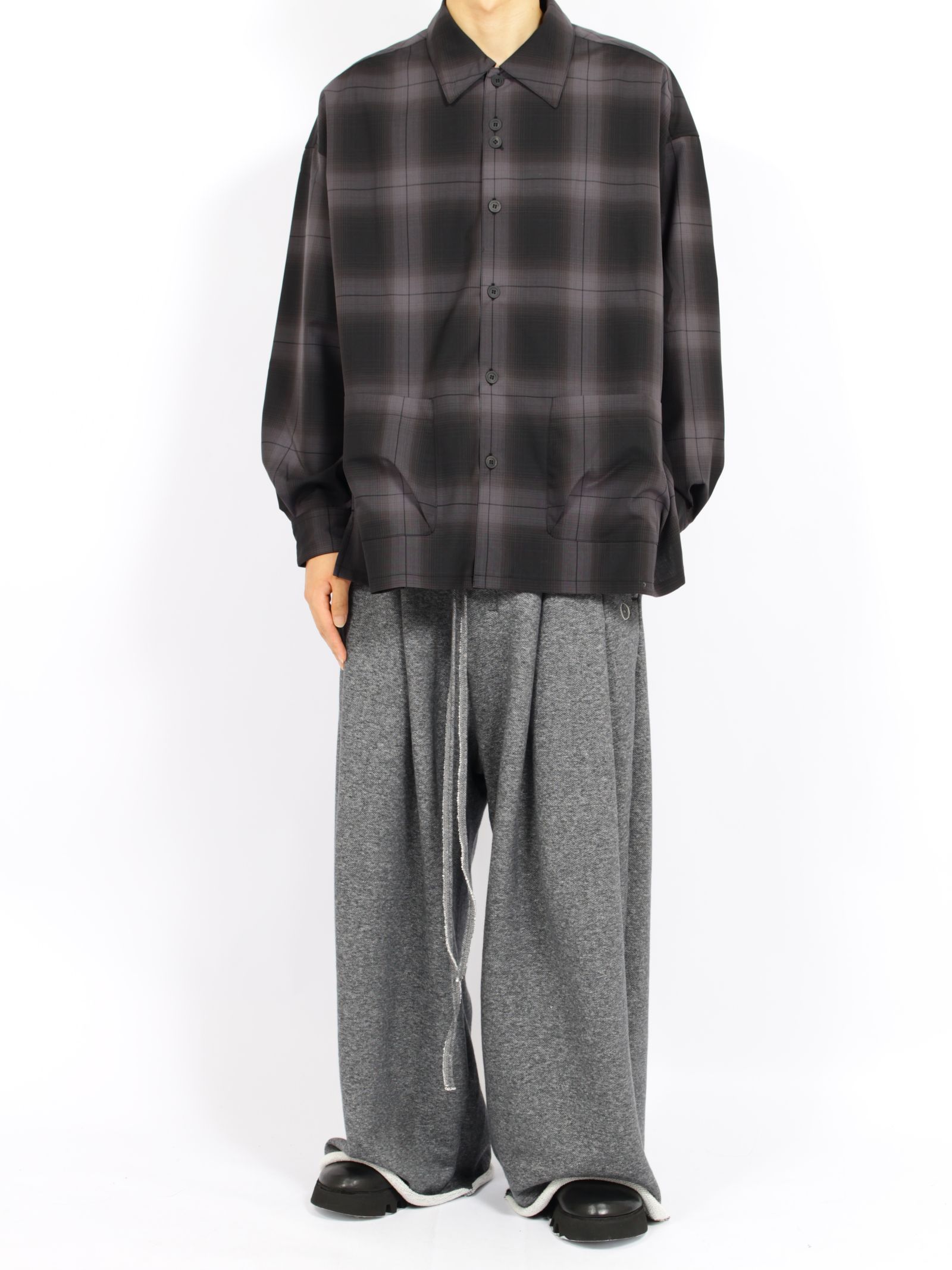 【26AW】ルーミー シャツ 長袖 チャック柄 シャツ / ROOMY SHIRT / ブラック