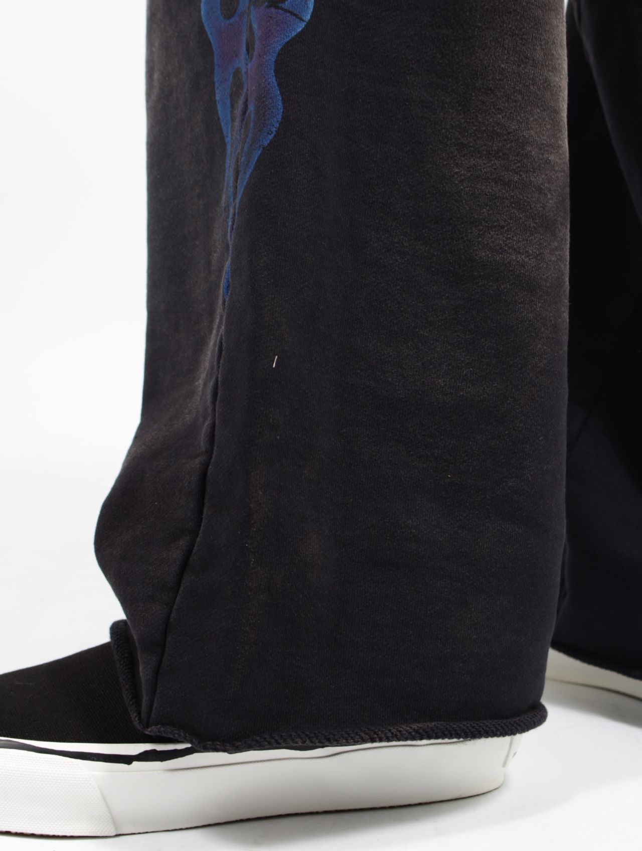 【25SS】"ファイア" ディストレスト スウェットパンツ / “FIRE” DISTRESSED SWEAT PANTS / ブラック