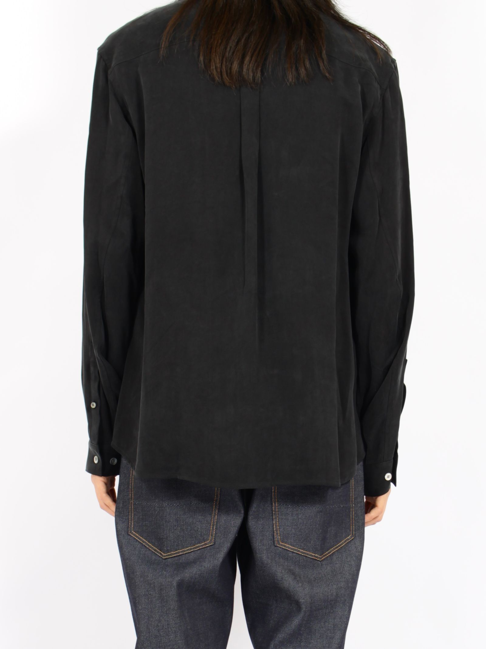 【26AW】Vネック ボウタイ ブラウス 長袖 シャツ / V-NECK BOW TIE BLOUSE .16 / NOIR(ブラック)