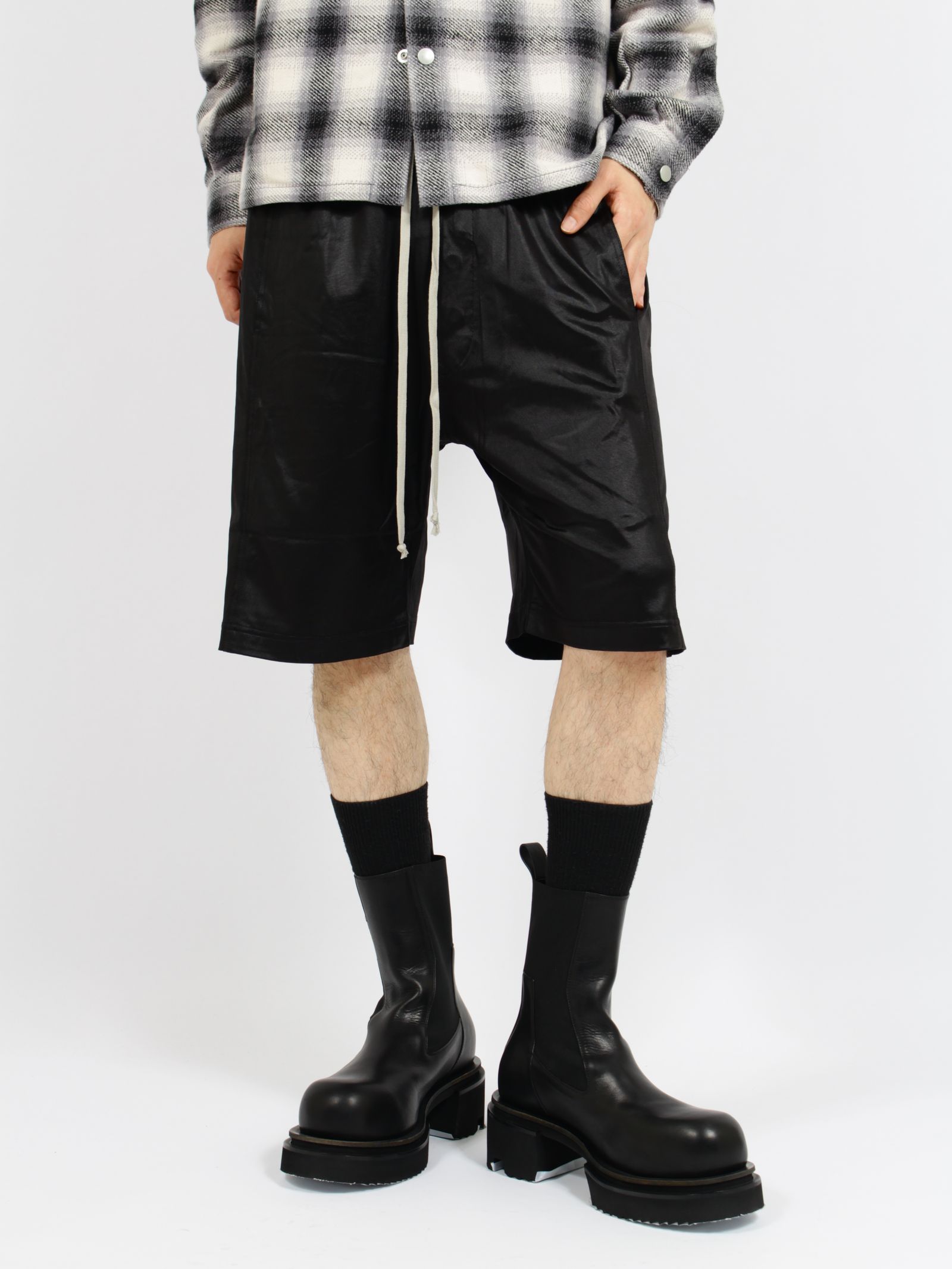 【26SS】サイドスナップボタン ワイド プッシャー ショーツ ハーフ パンツ / WIDE PUSHER SHORTS / ブラック