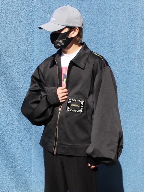 グラフィックTシャツがアクセント!ワークジャケットを使用したストリートコーデ