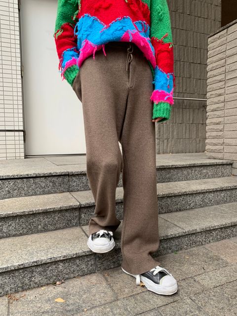 間違いなく街の主役。【ANDERSSON BELL】アイテムを用いたニットスタイル
