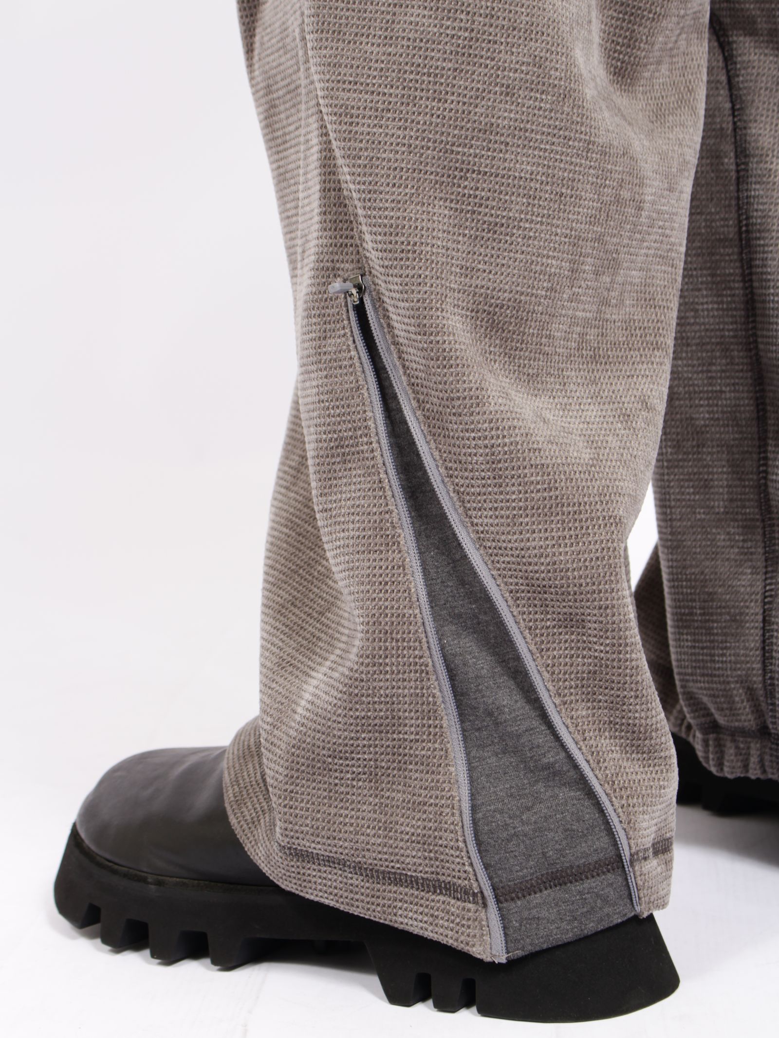 【26AW】ナーヴ パンツ / NURV PANTS / グレー