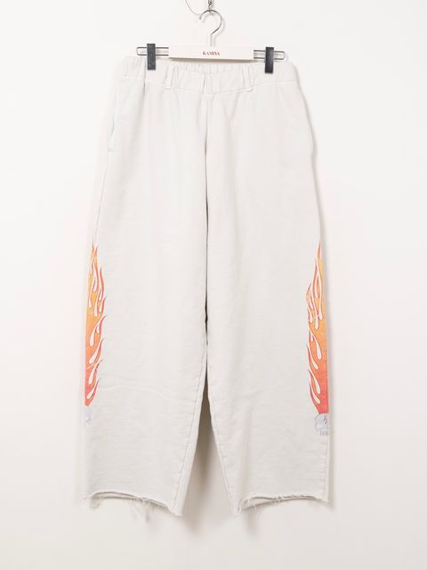 【25AW】スカル フレイム ディストレスド スウェット パンツ / "SKULL FLAME" DISTRESSED SWEAT PANTS / ホワイト