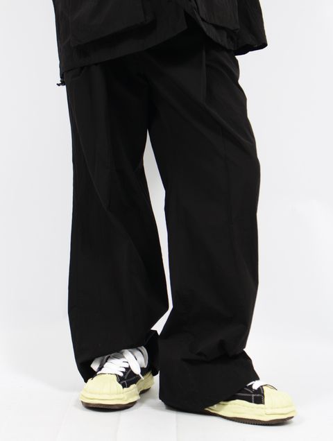 【25SS】ワッシャーナイロン ピンタック イージー トラウザーズ / WASHER NYLON  PINTUCK EASY TROUSERS .13 / ブラック
