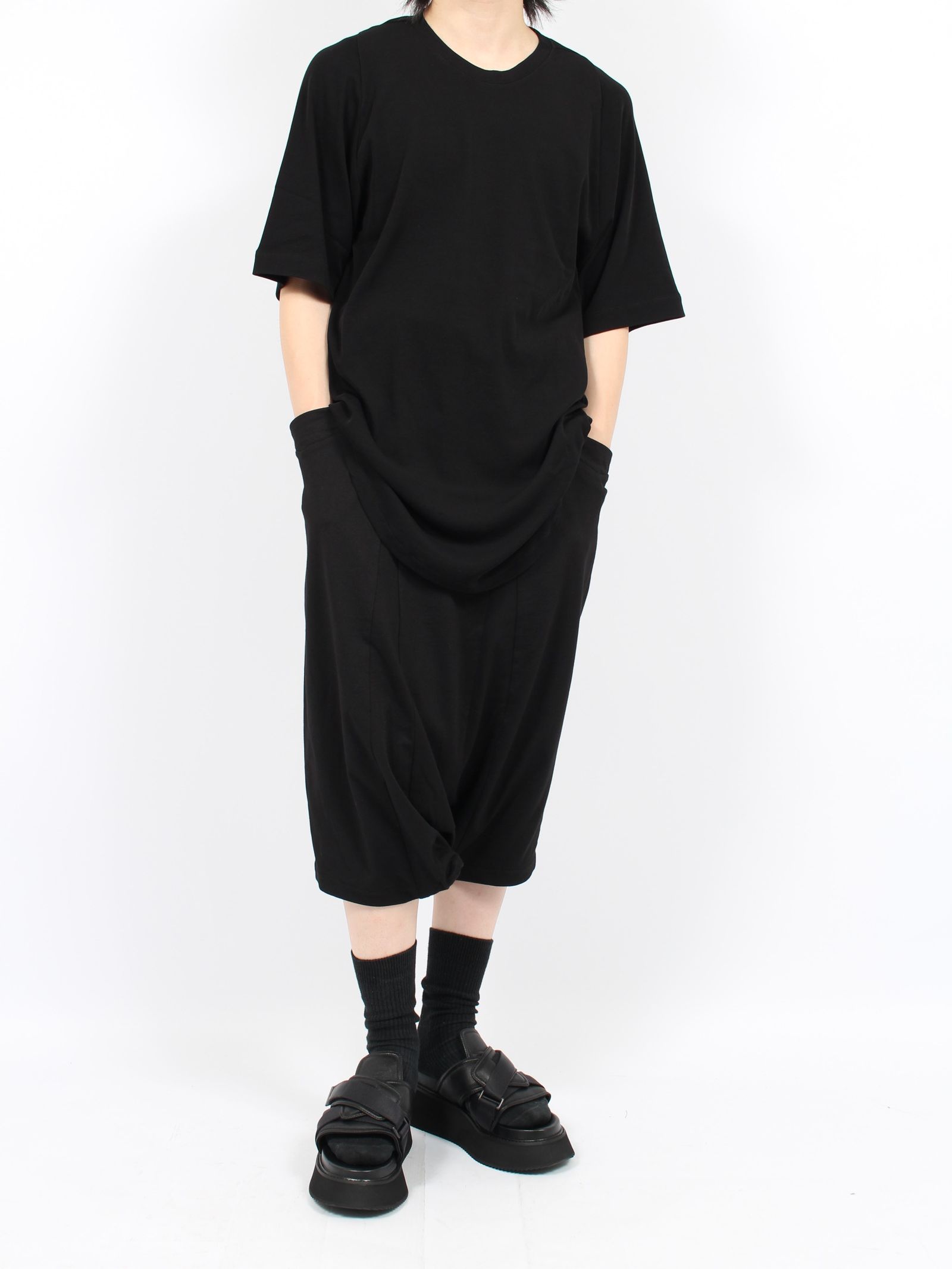 LA7145 レオナール 総柄 ウール 半袖 リブニット ブラック 44 JULIUS - 【24AW】インターロック 半袖 Tシャツ / COTTON DRY