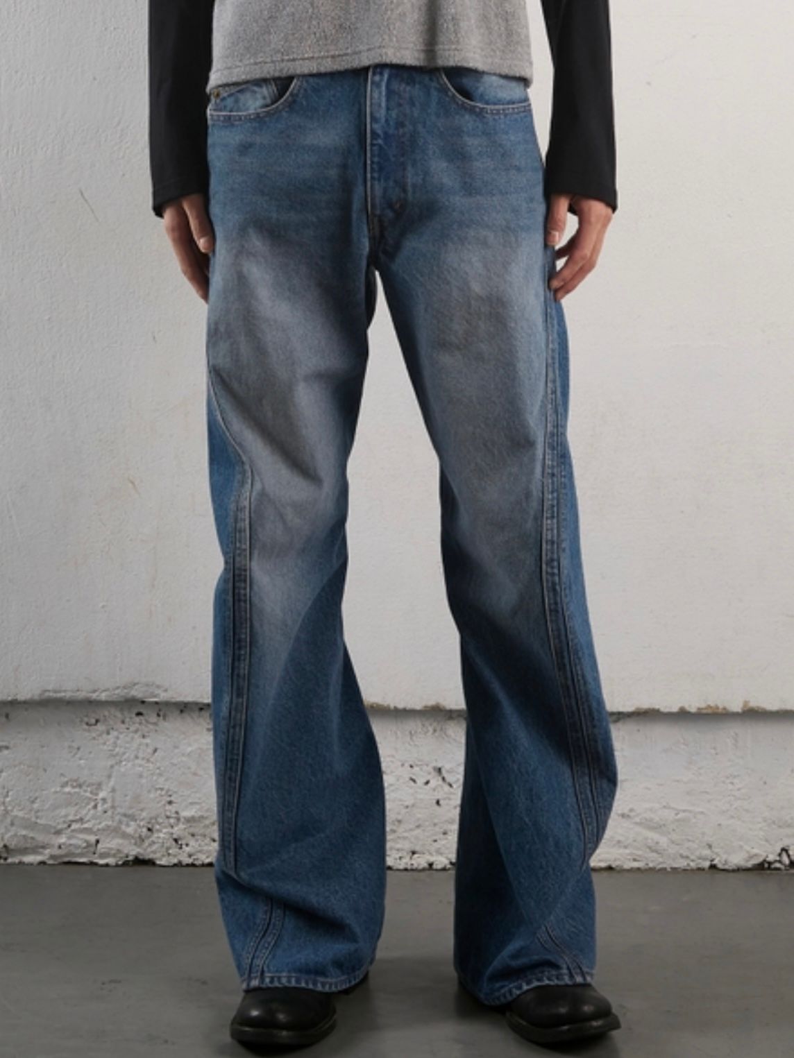 NVRFRGT - 【24AW】3D ツイステッド デニム パンツ / 3D TWISTED JEANS / VINTAGE FADED  INDIGO(インディゴ) | STORY