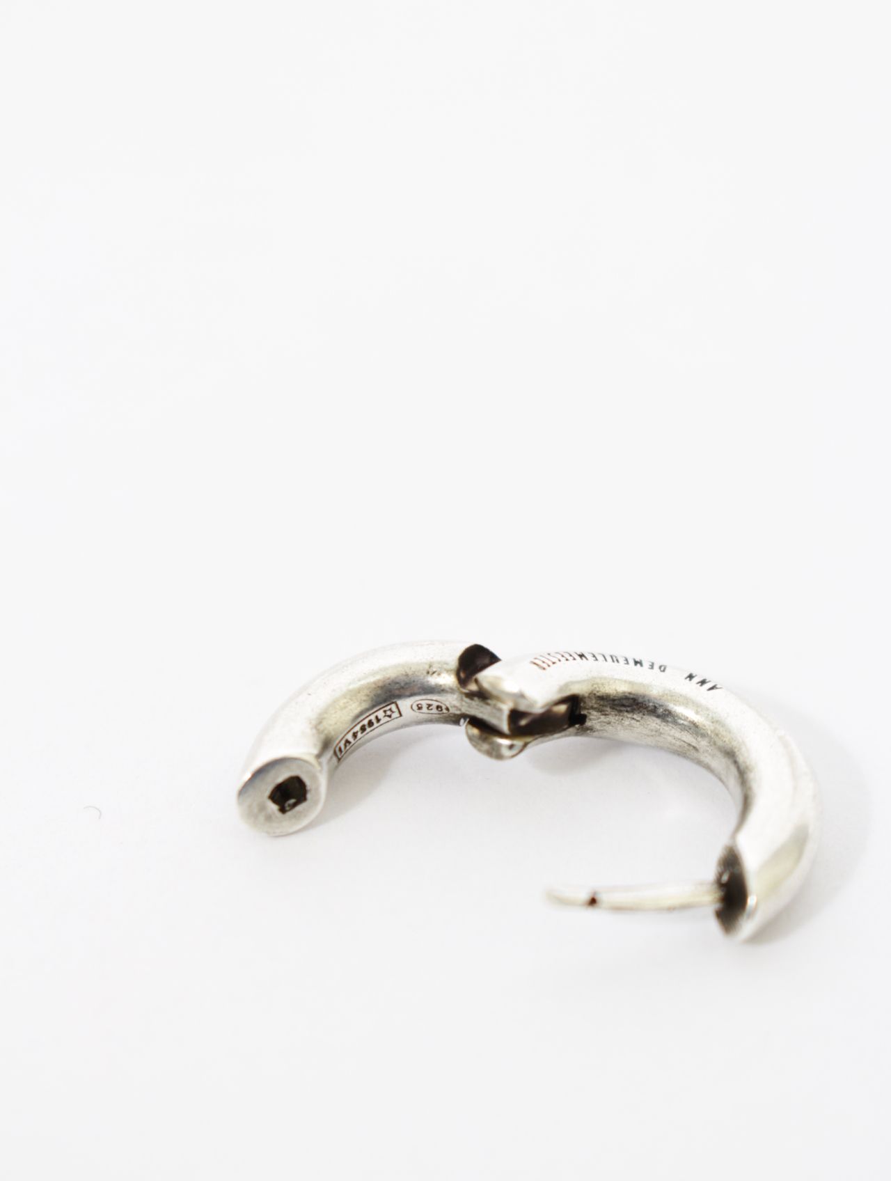 【25AW】マリエラ アナトミック ループ ピアス / MARIELA ANATOMIC LOOP EARRINGS / シルバー