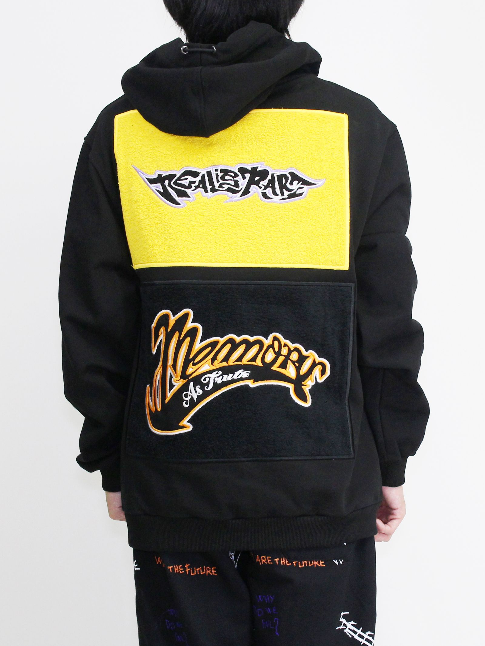 【20AW】バック刺繍柄 タオル地ワッペン パーカー / ACK HOODIE EMBROIDERED / ブラック × イエロー