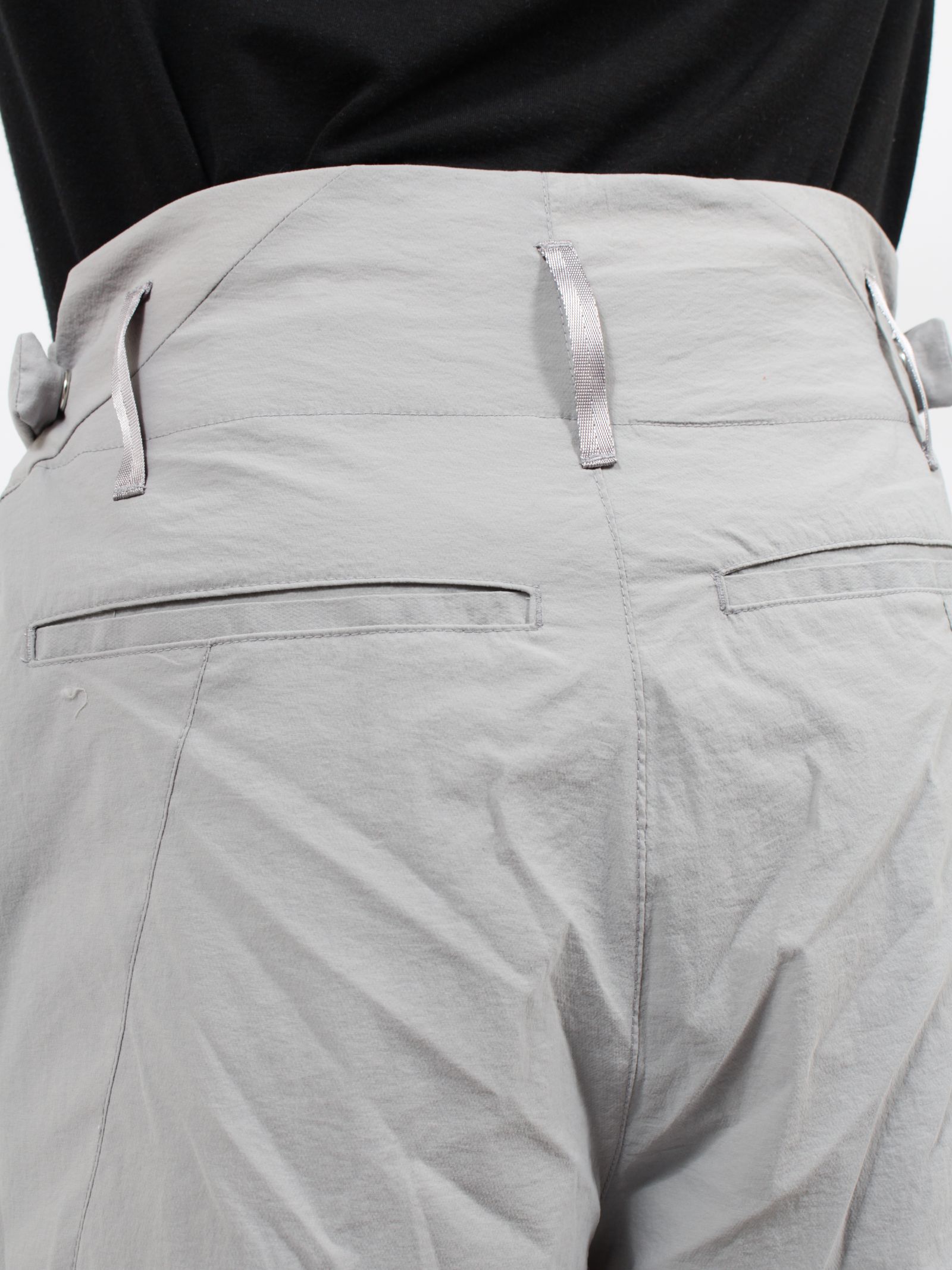 【26SS】ウェーブ テーパード パンツ / WEAVE TAPED PANTS / グレー